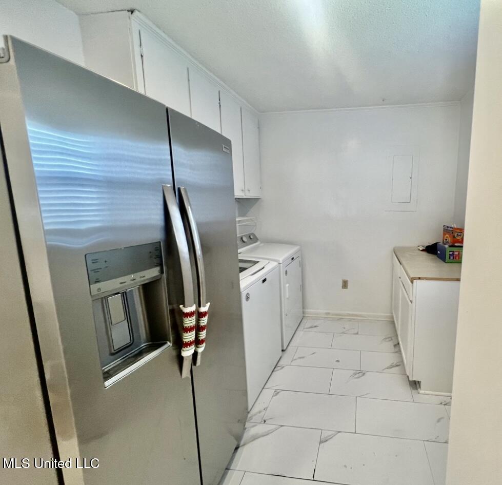 506 Oakbrook Circle Property Photo 7