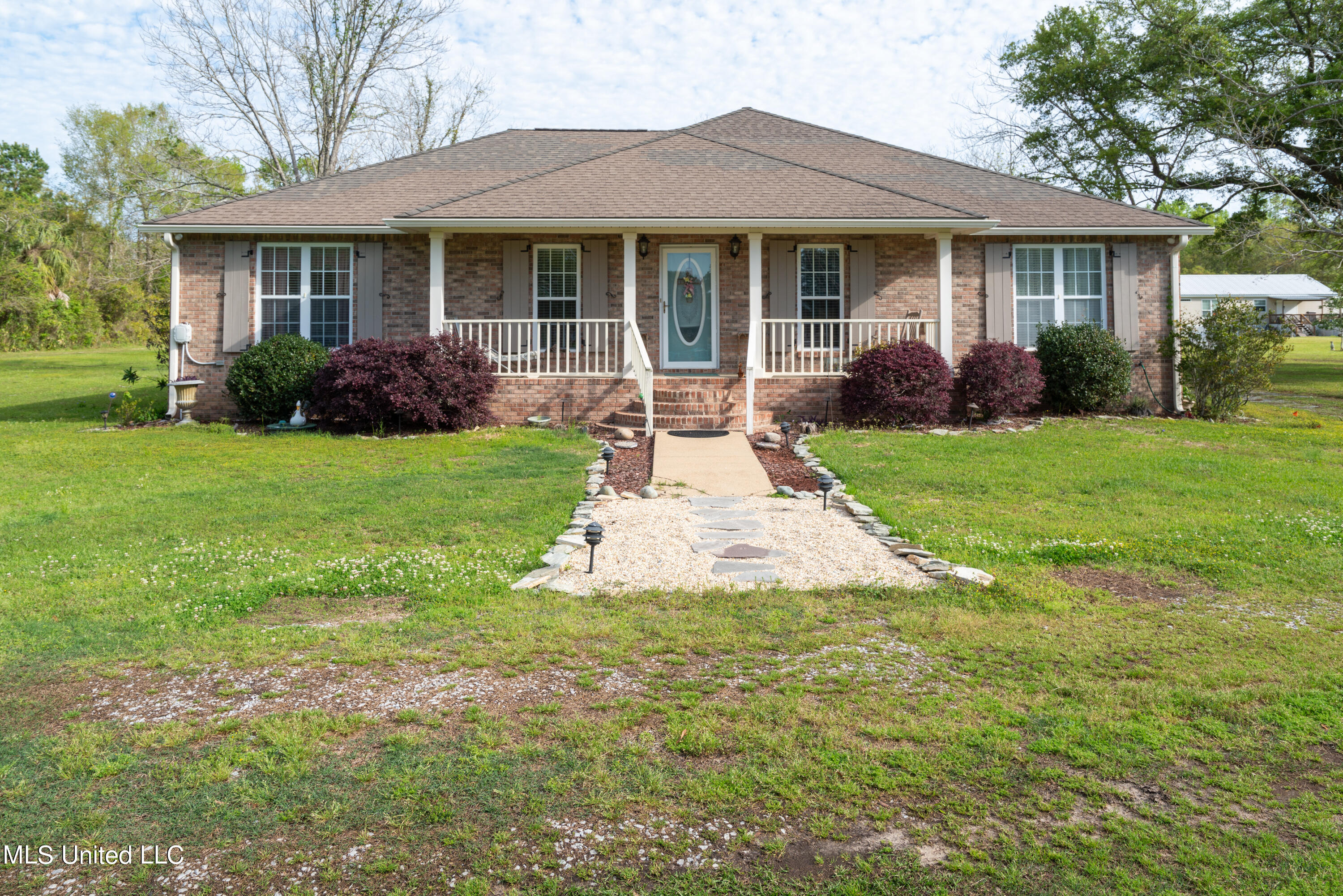 25401 Notre Dame Avenue Property Photo 1