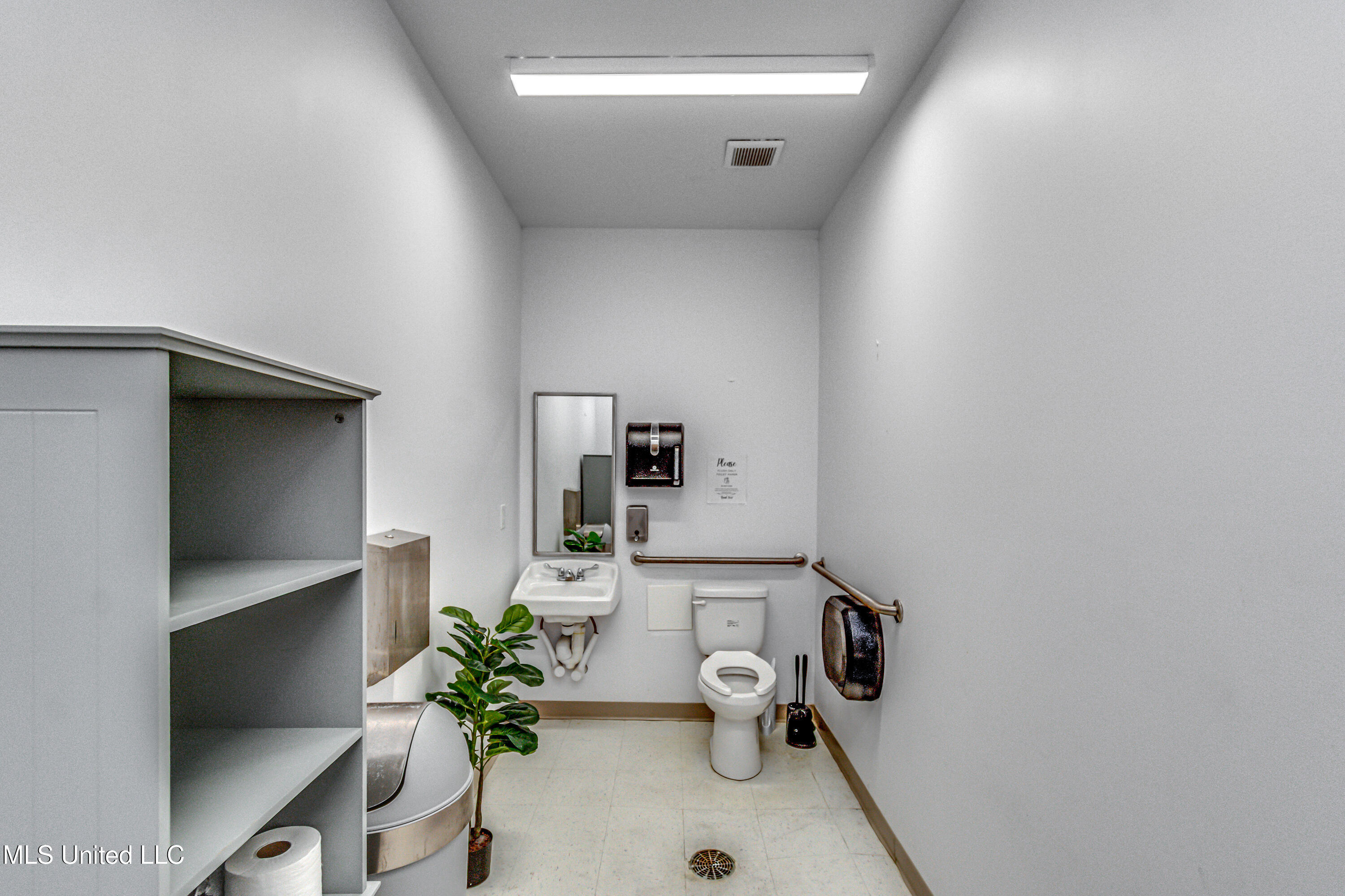 1681 Highway 471 Property Photo 21