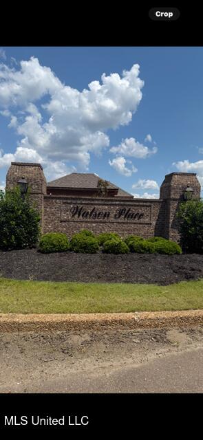 2154 Laughter Road N Property Photo 2