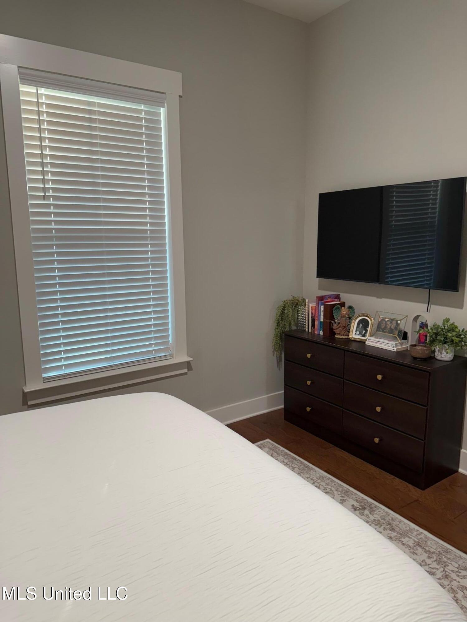 2154 Laughter Road N Property Photo 16