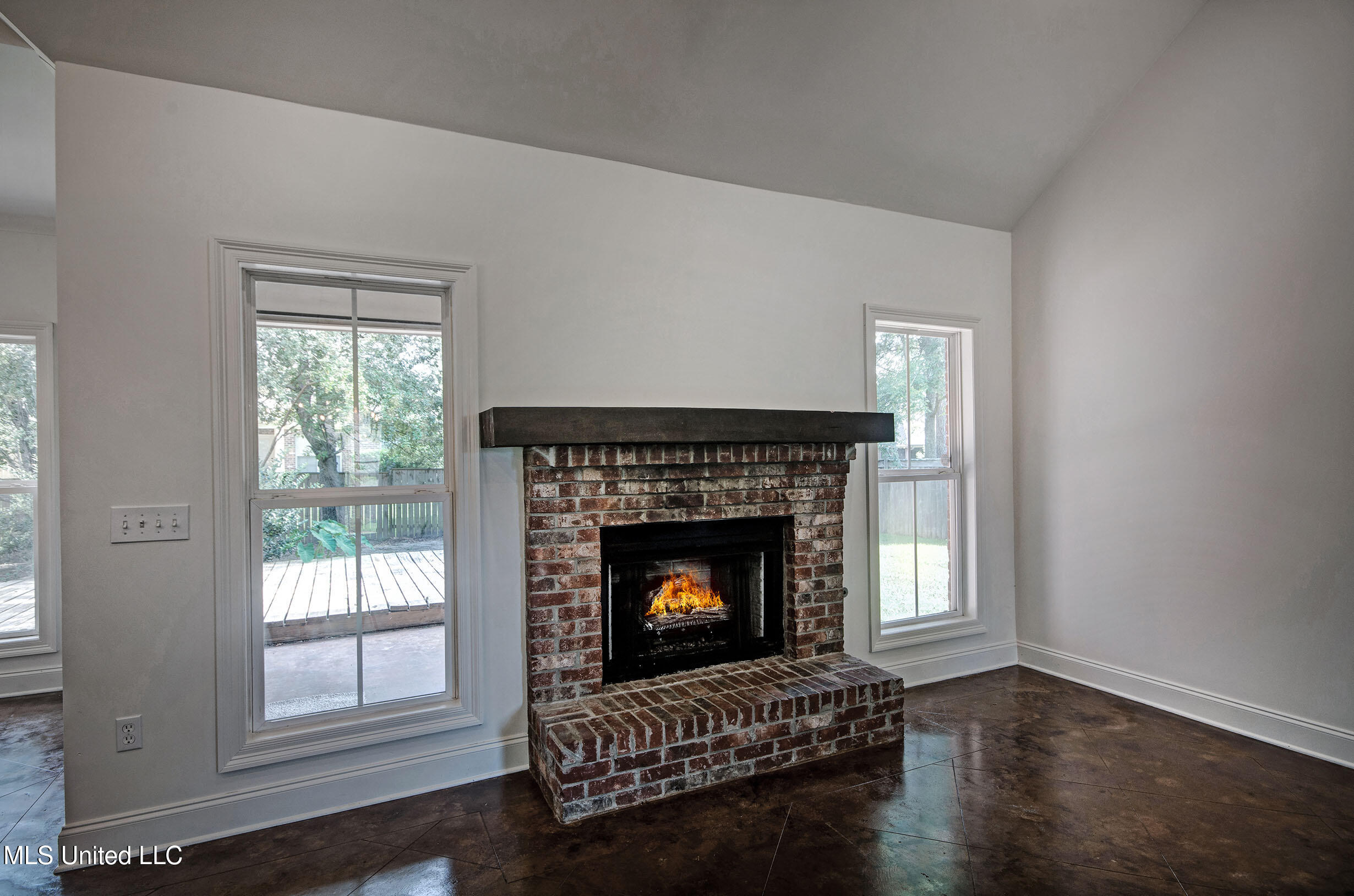 318 Turtle Hollow Property Photo 12