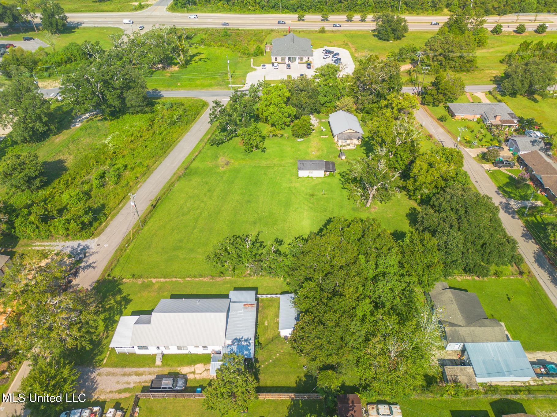 9298 Old Lorraine Road Property Photo 9