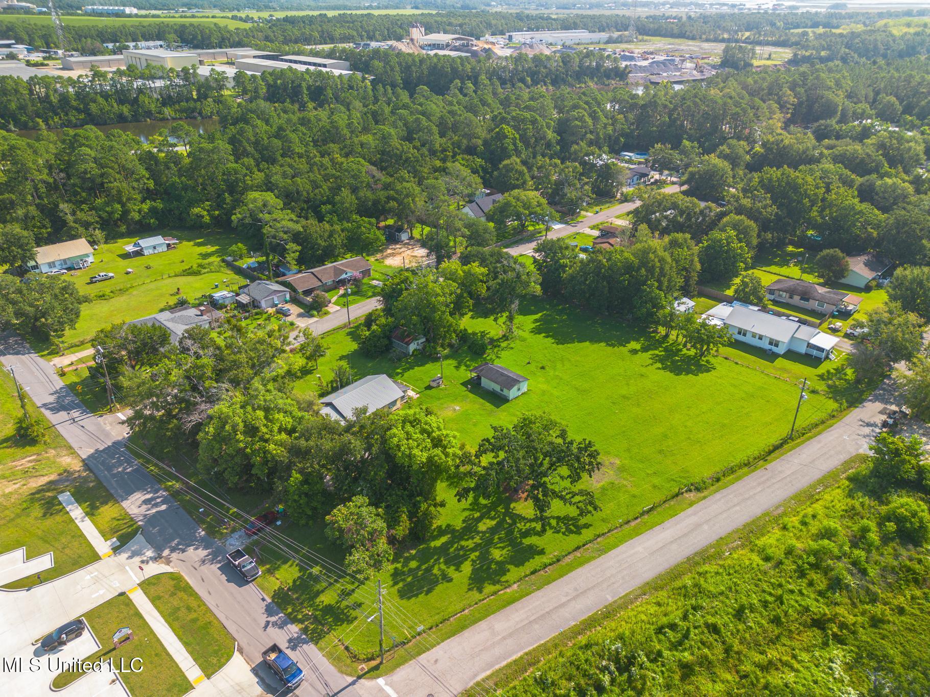 9298 Old Lorraine Road Property Photo 10