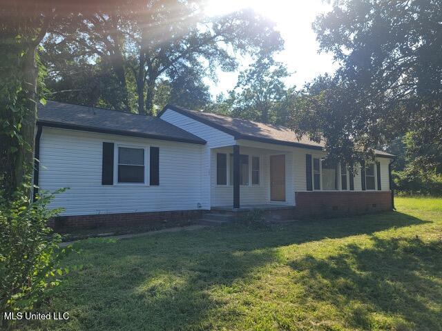 5413 Crepe Myrtle Drive Property Photo 1