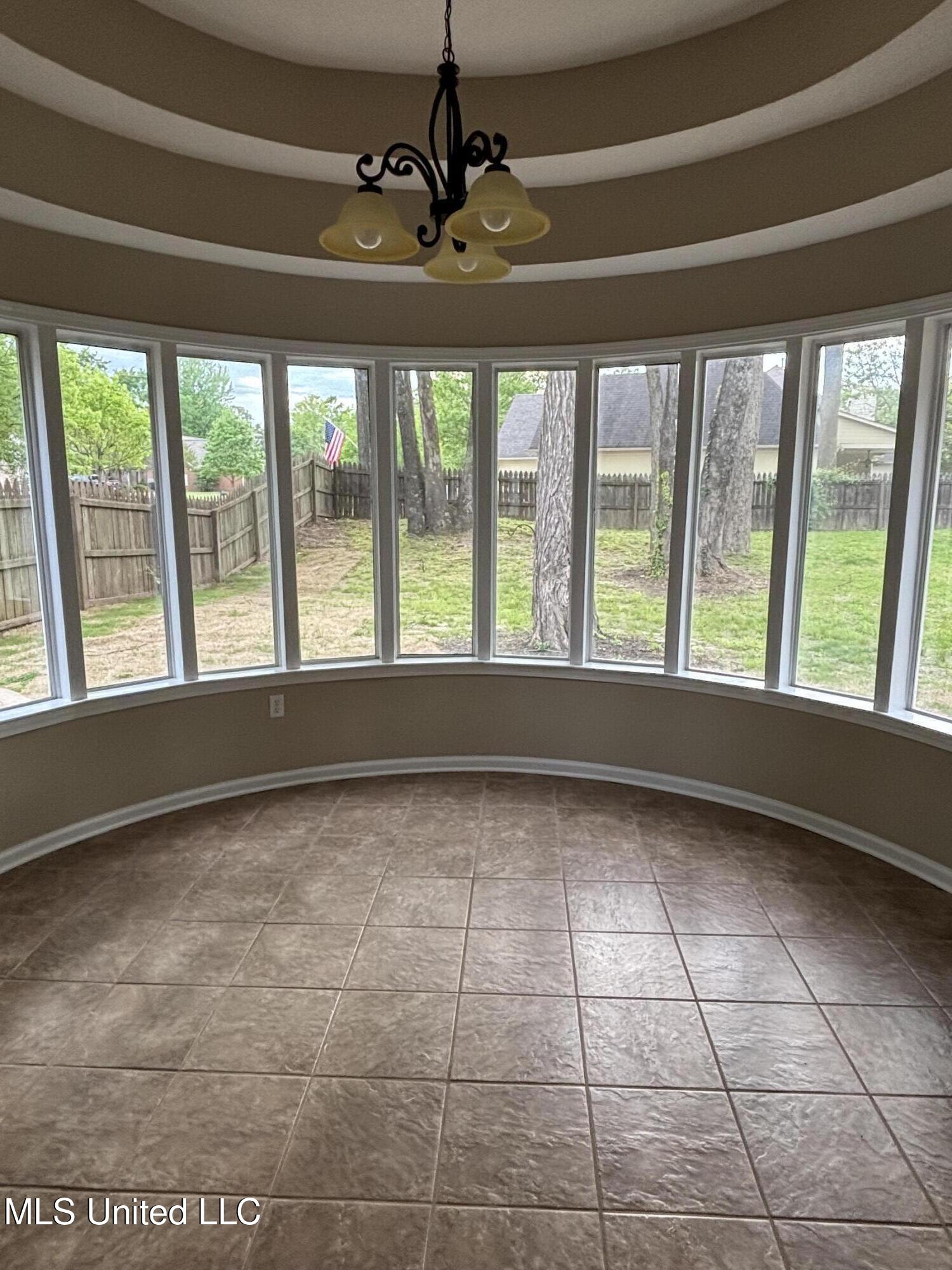 1705 Cedar Lake Cove Property Photo 5