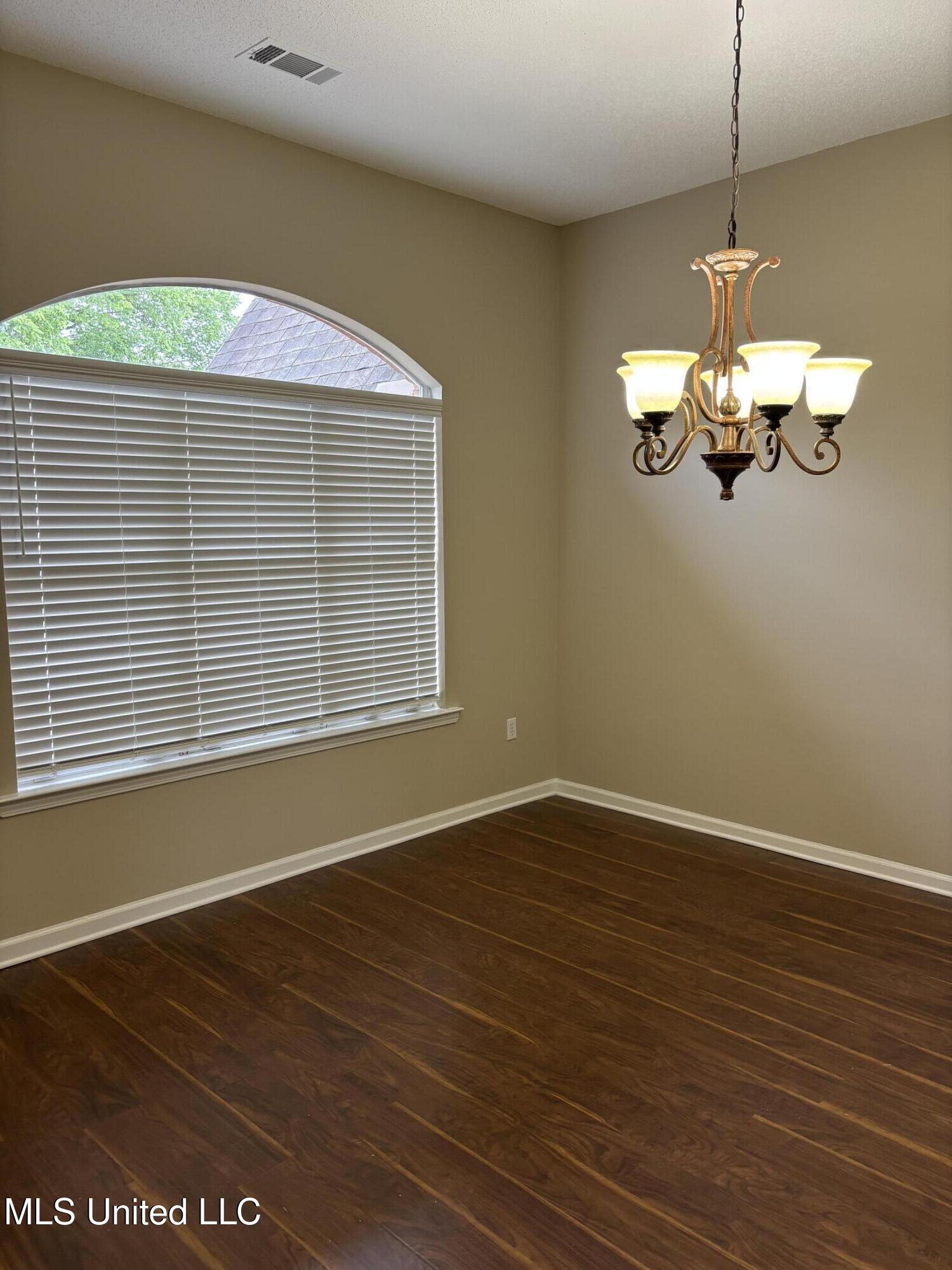 1705 Cedar Lake Cove Property Photo 9