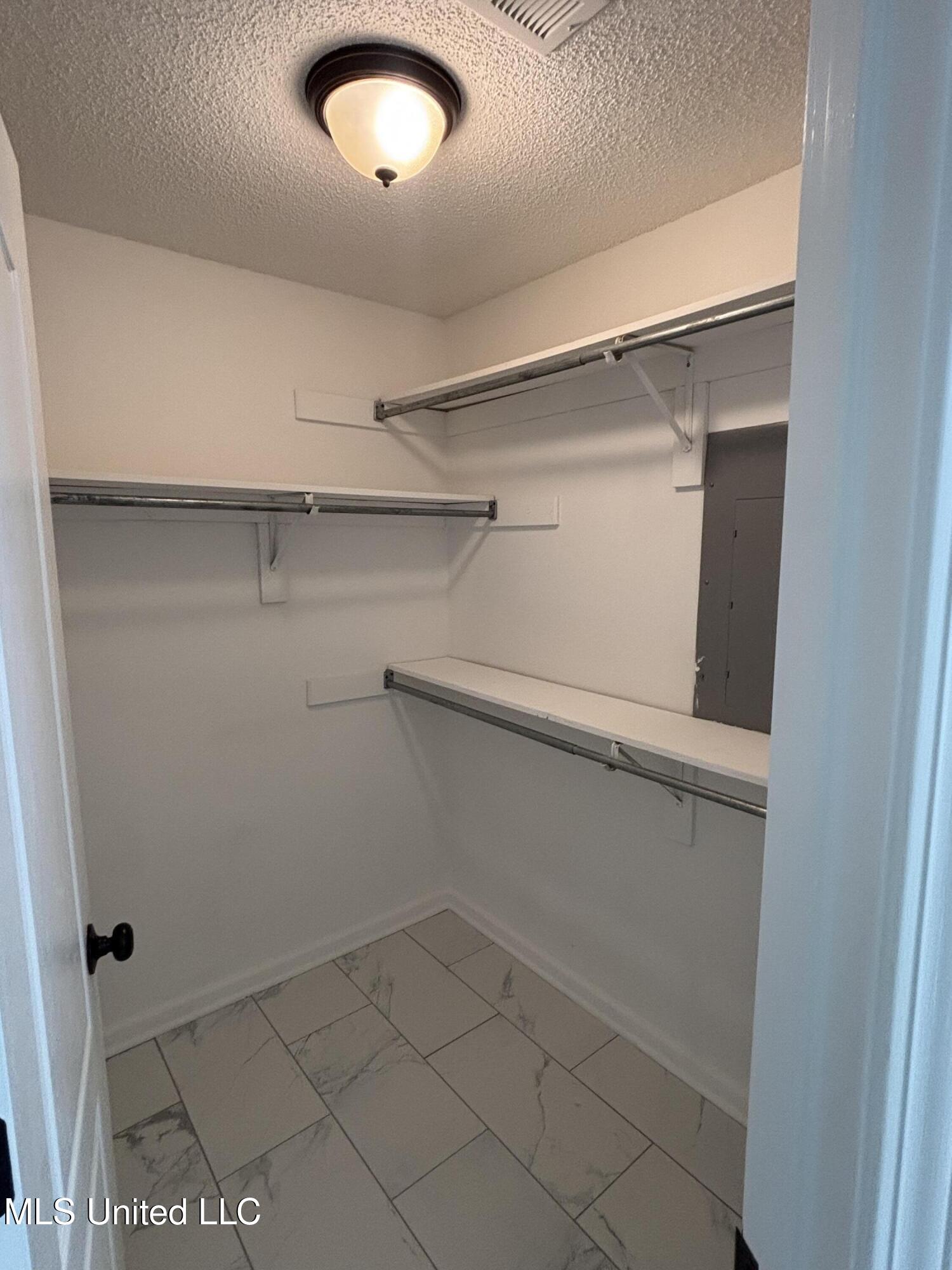 1705 Cedar Lake Cove Property Photo 14