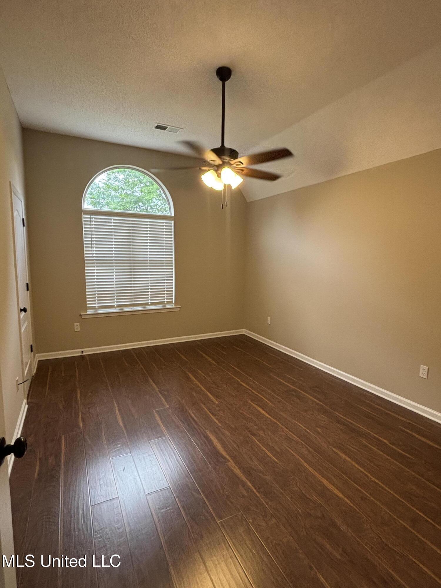 1705 Cedar Lake Cove Property Photo 17