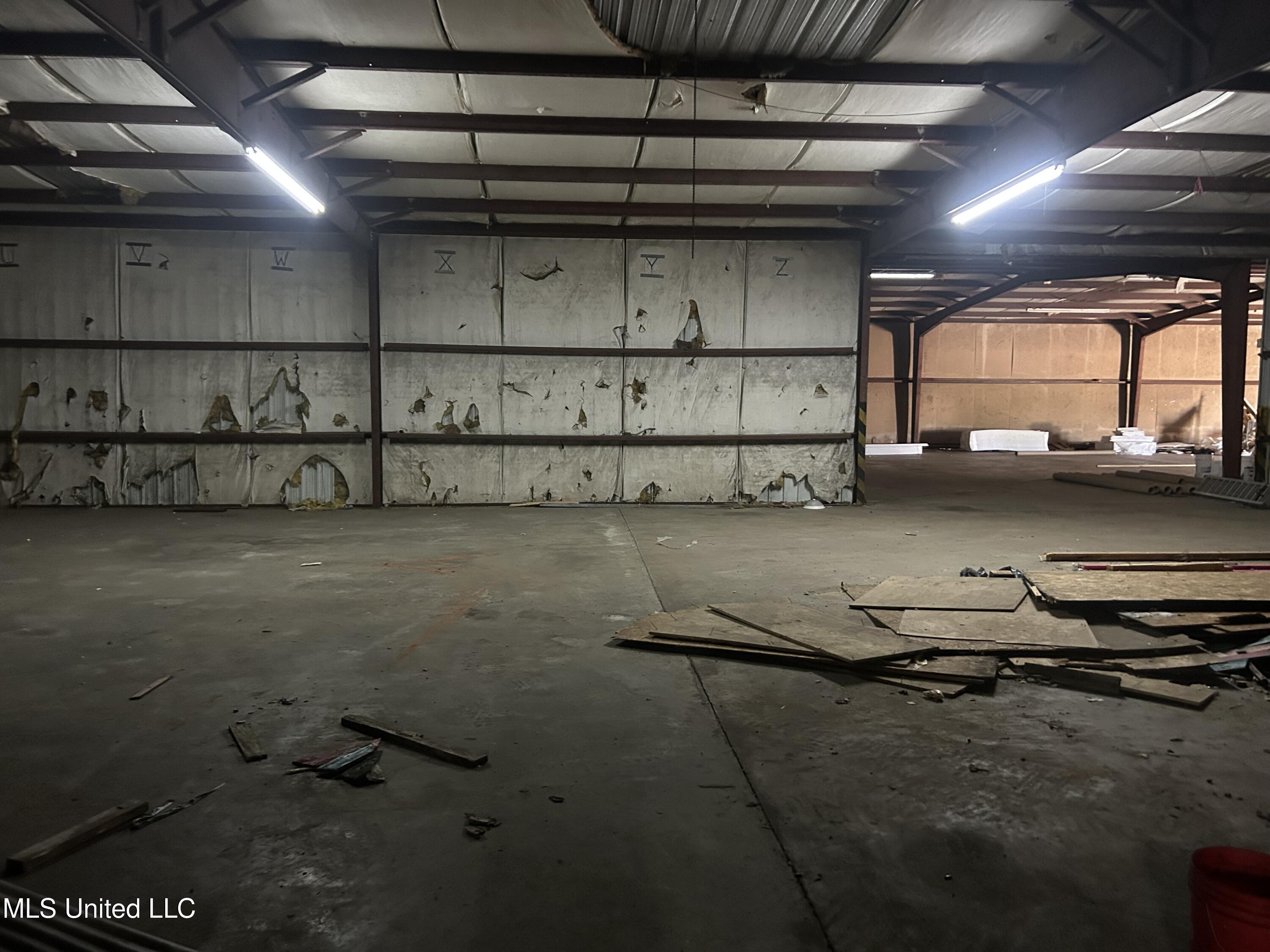 5301 Veterans Boulevard Property Photo 12