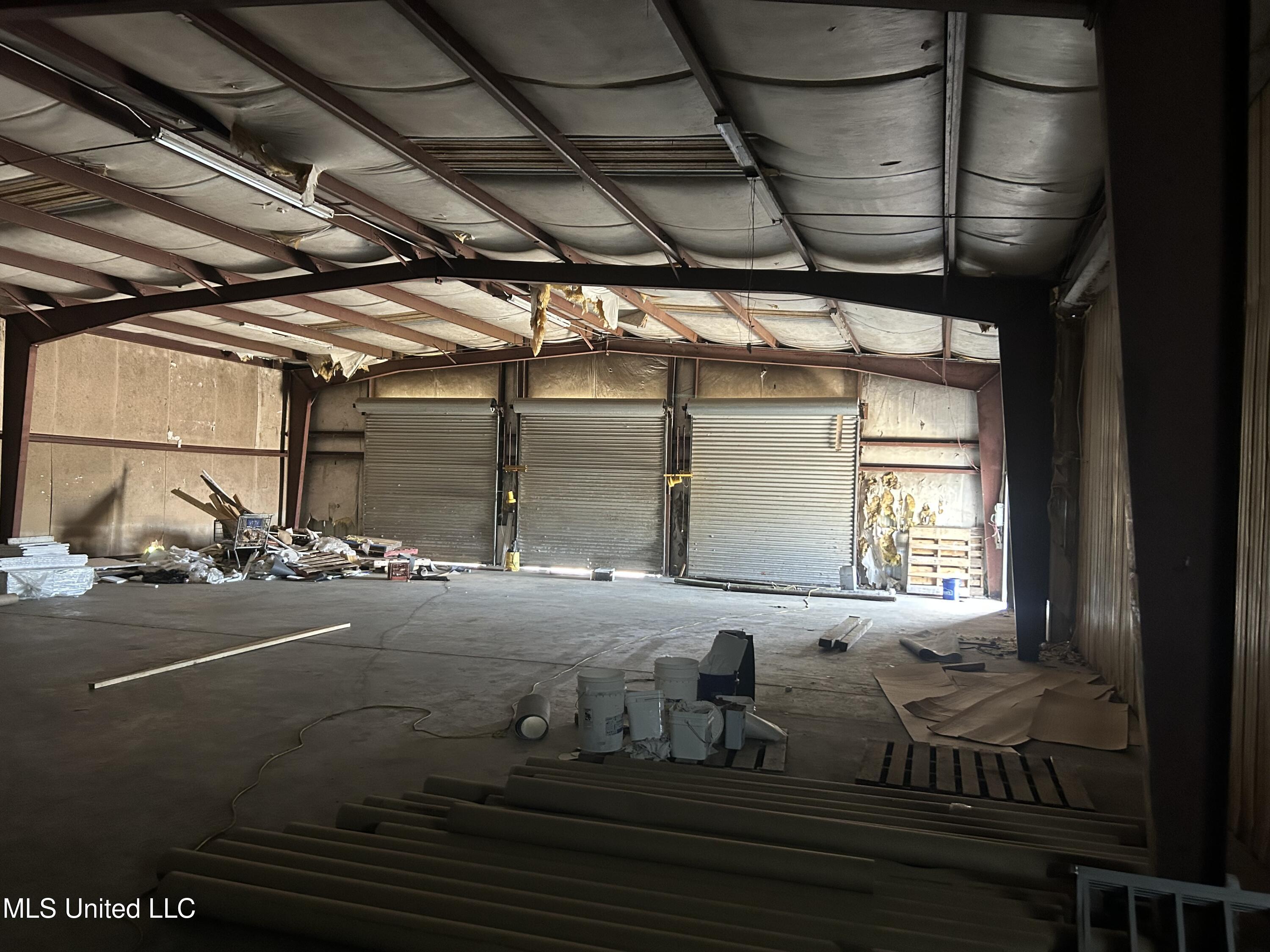 5301 Veterans Boulevard Property Photo 14