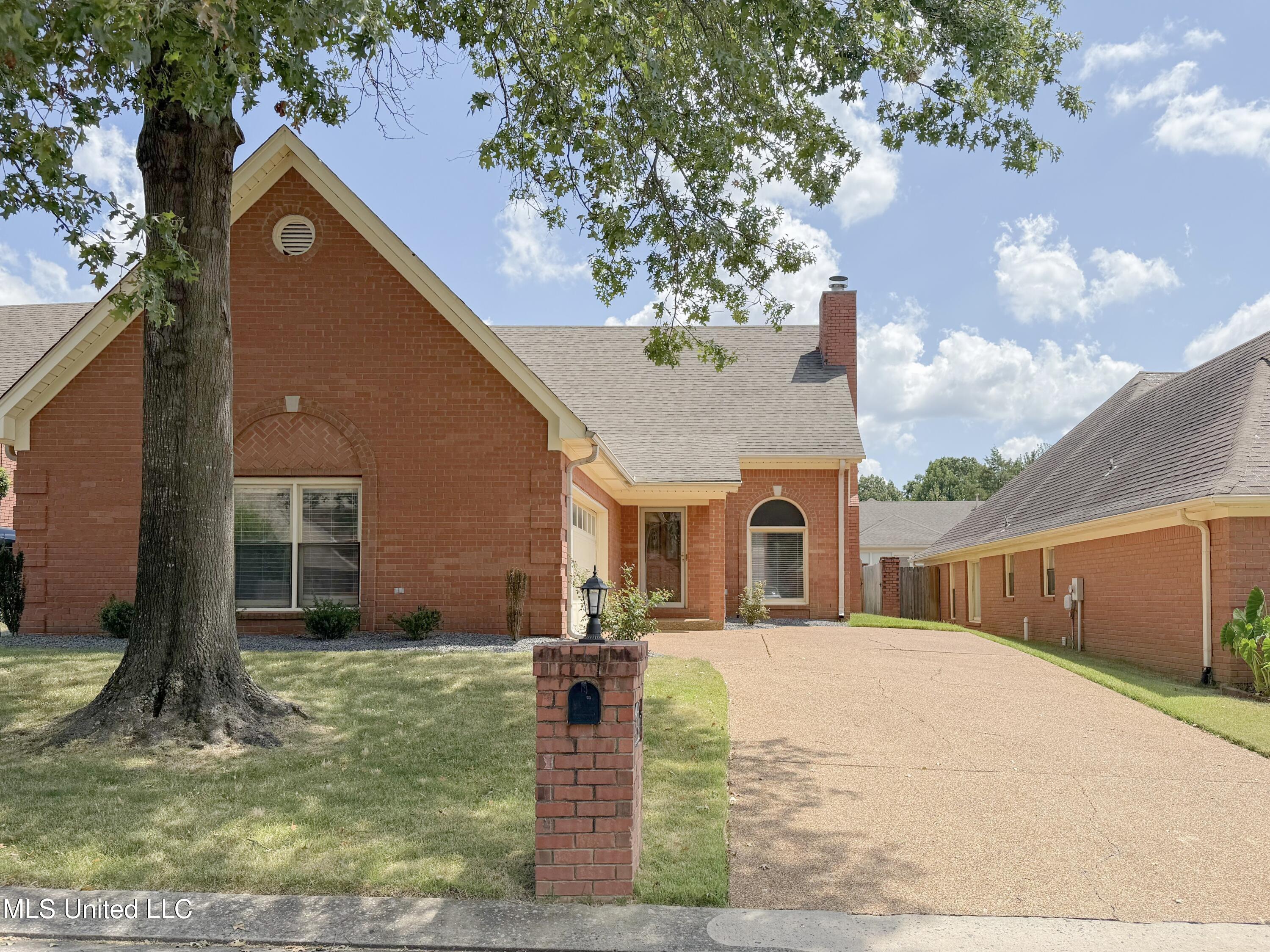 6570 Masters Drive Property Photo 1