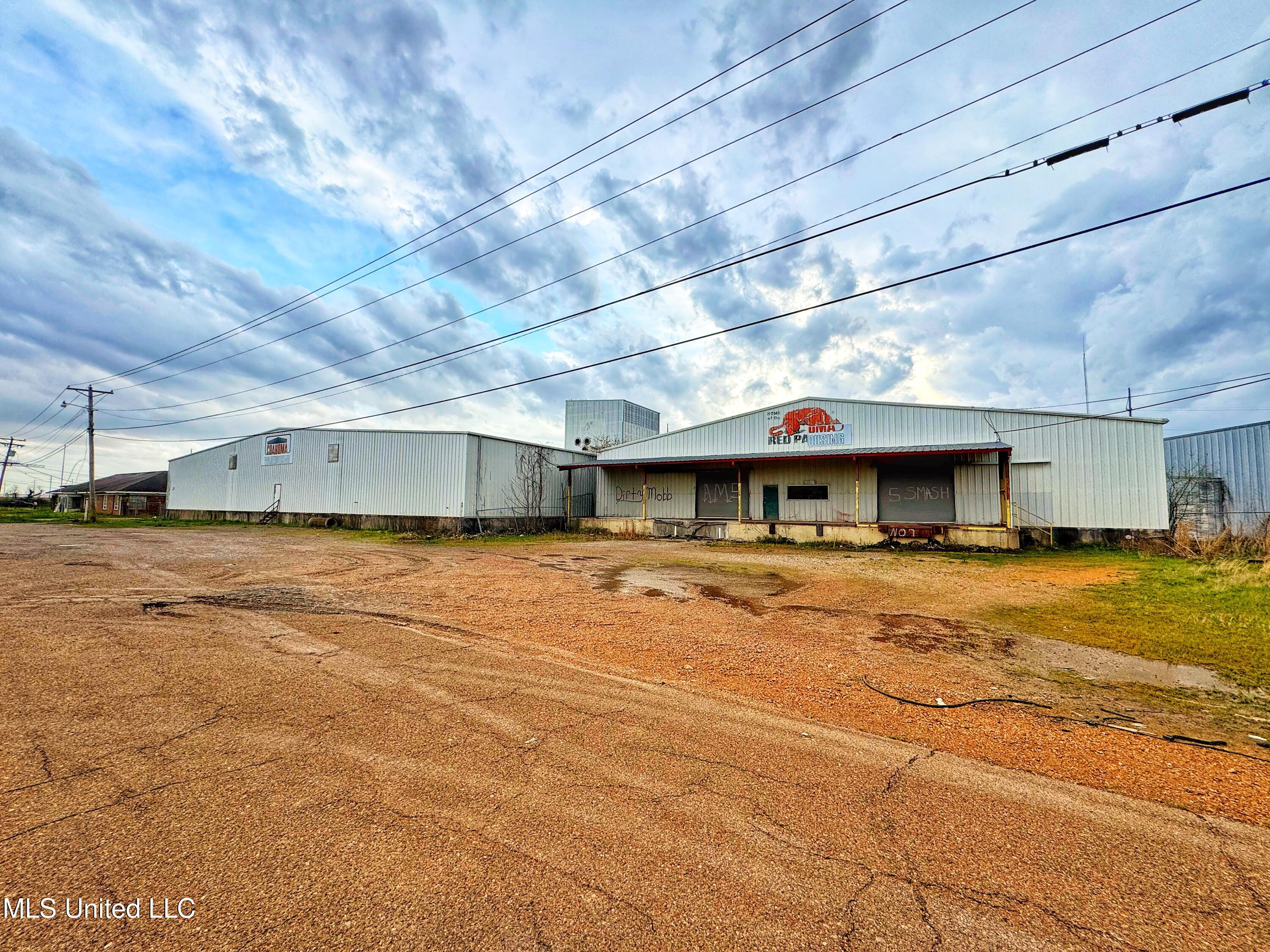 1201 Normandy Avenue Property Photo 14