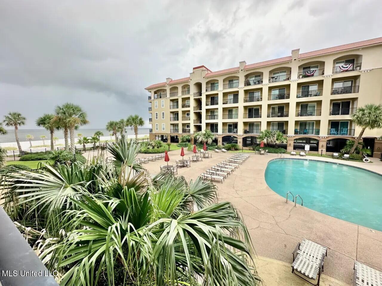 900 Village Lane Property Photo 6