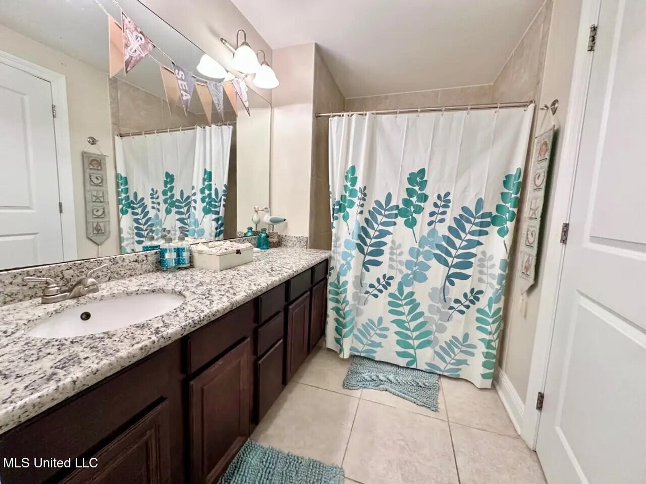 900 Village Lane Property Photo 16