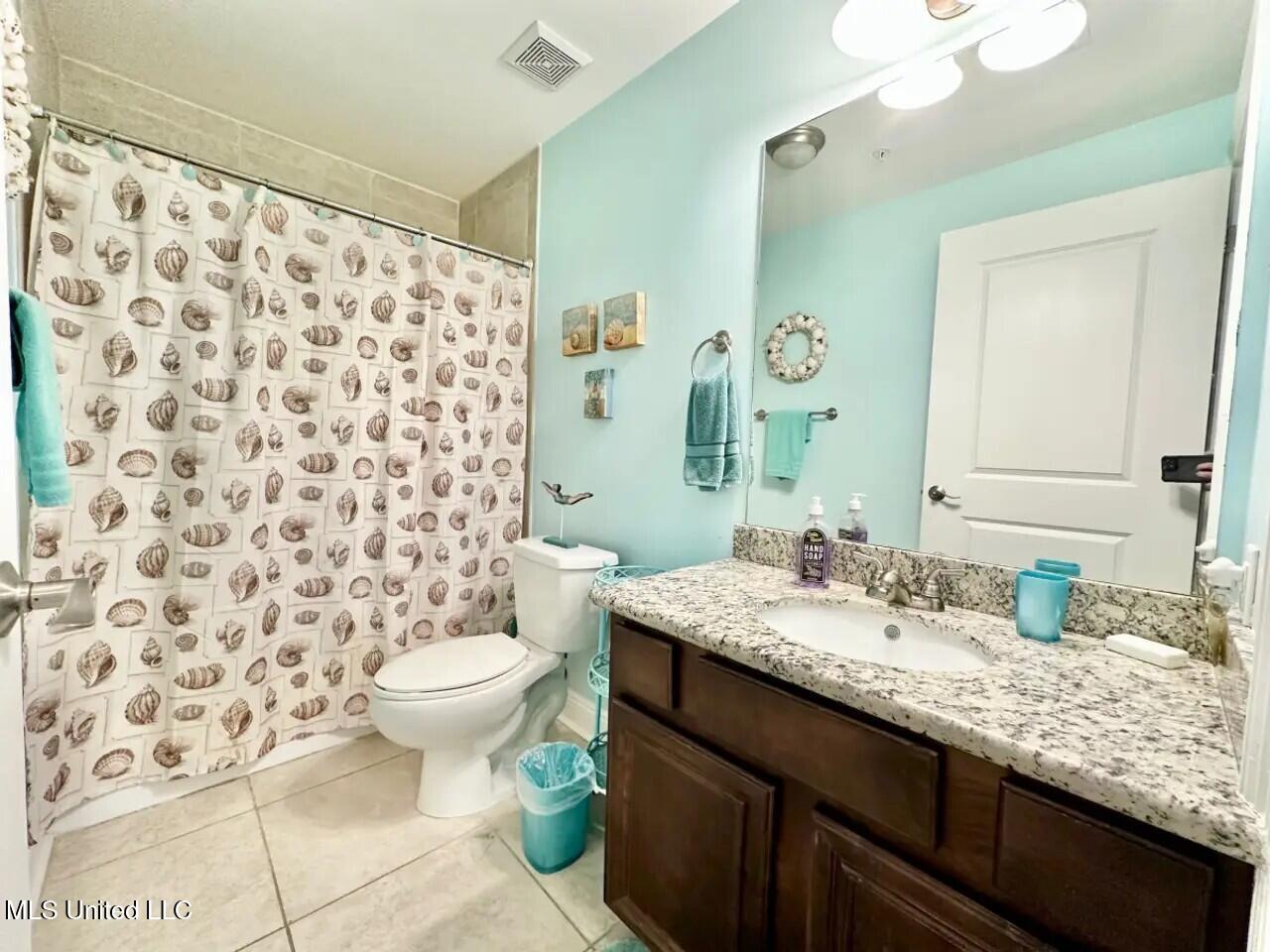 900 Village Lane Property Photo 18