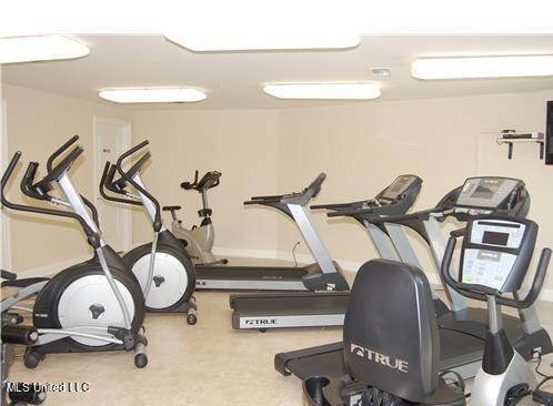 900 Village Lane Property Photo 20