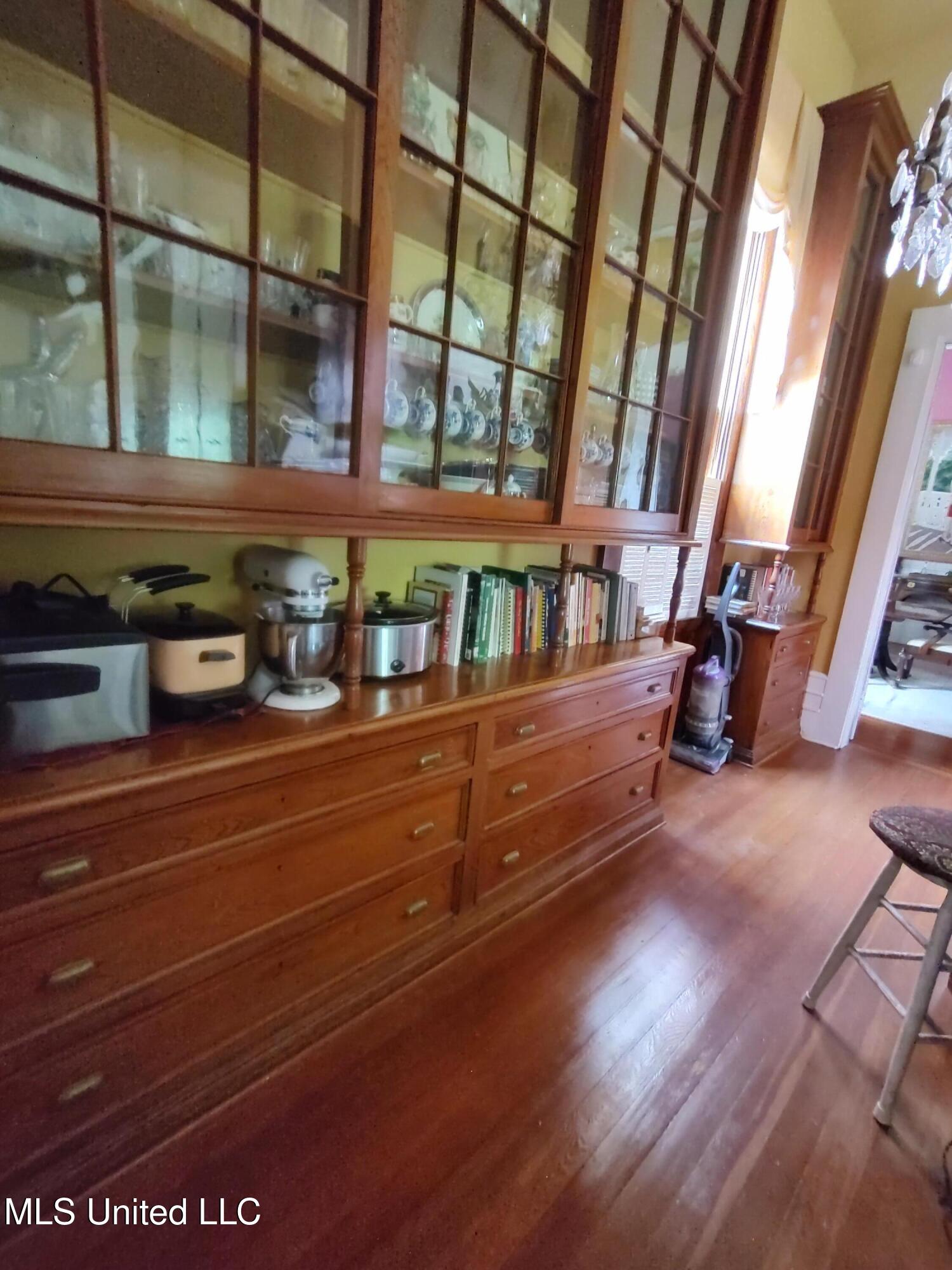 802 N Union Street Property Photo 46