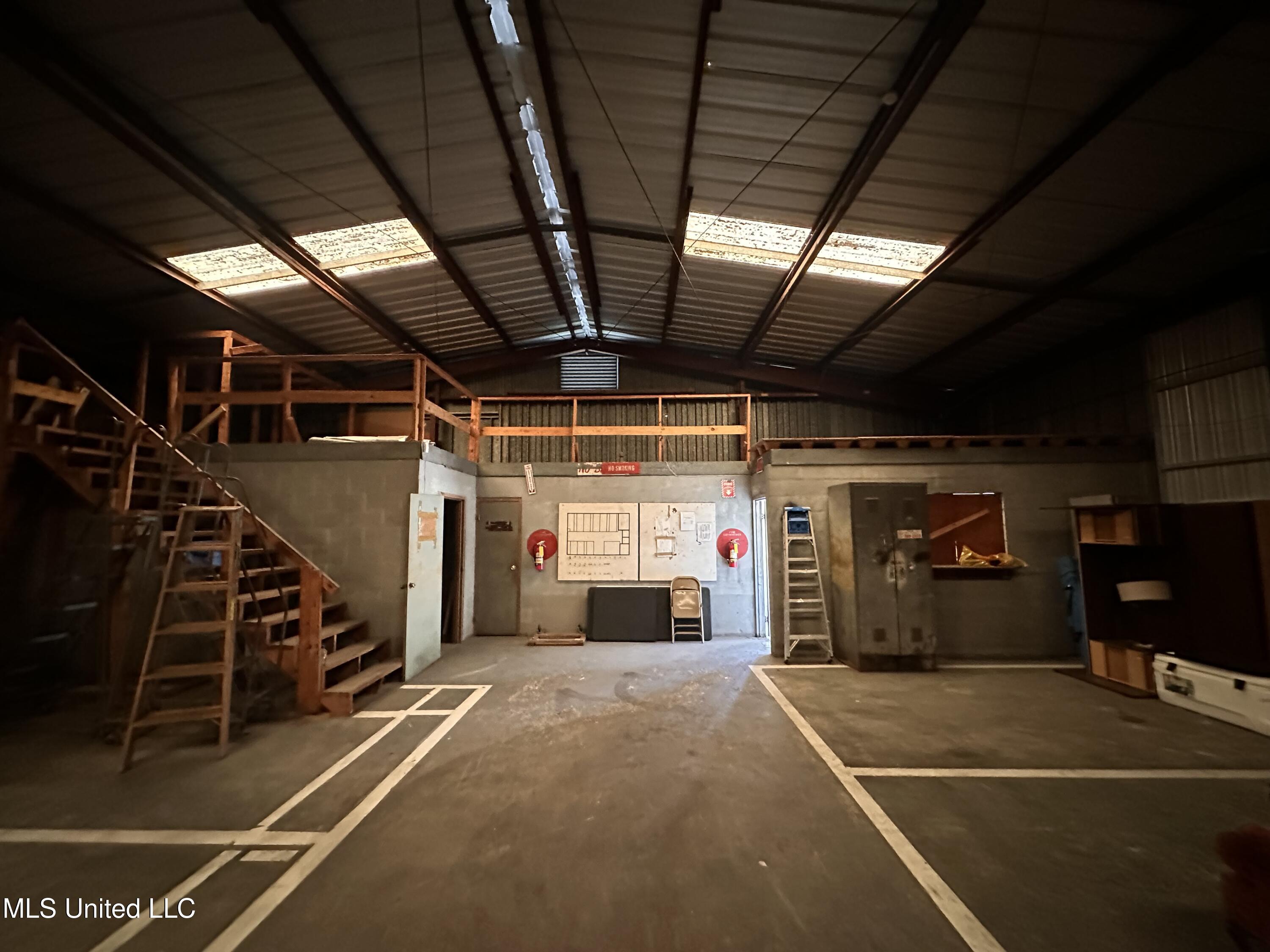 4517 11th Street Property Photo 4