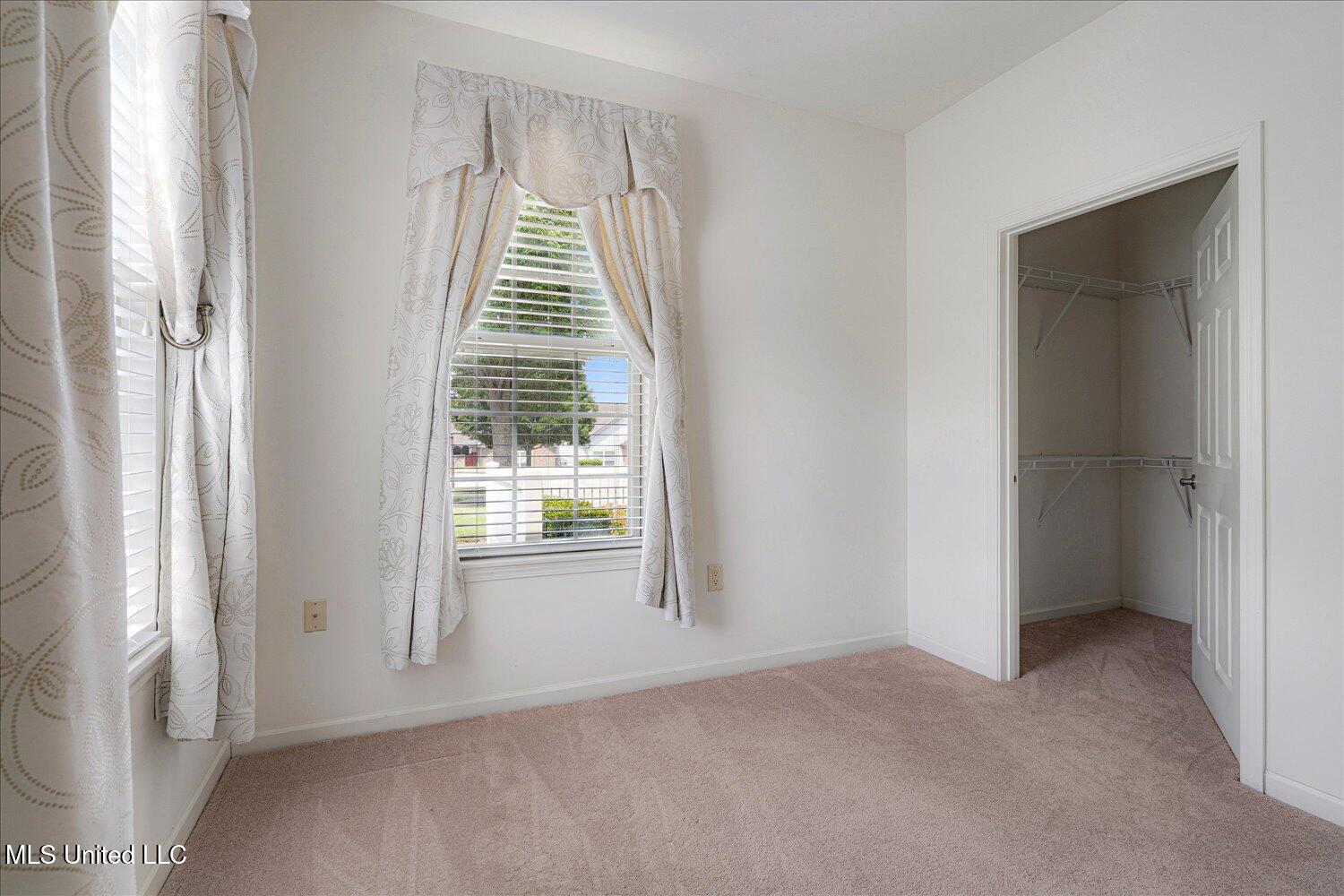 8817 Parkview Oaks Circle Property Photo 19