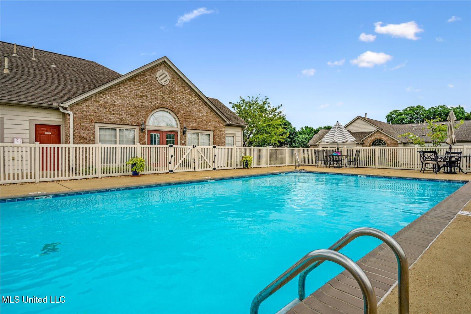 8817 Parkview Oaks Circle Property Photo 27