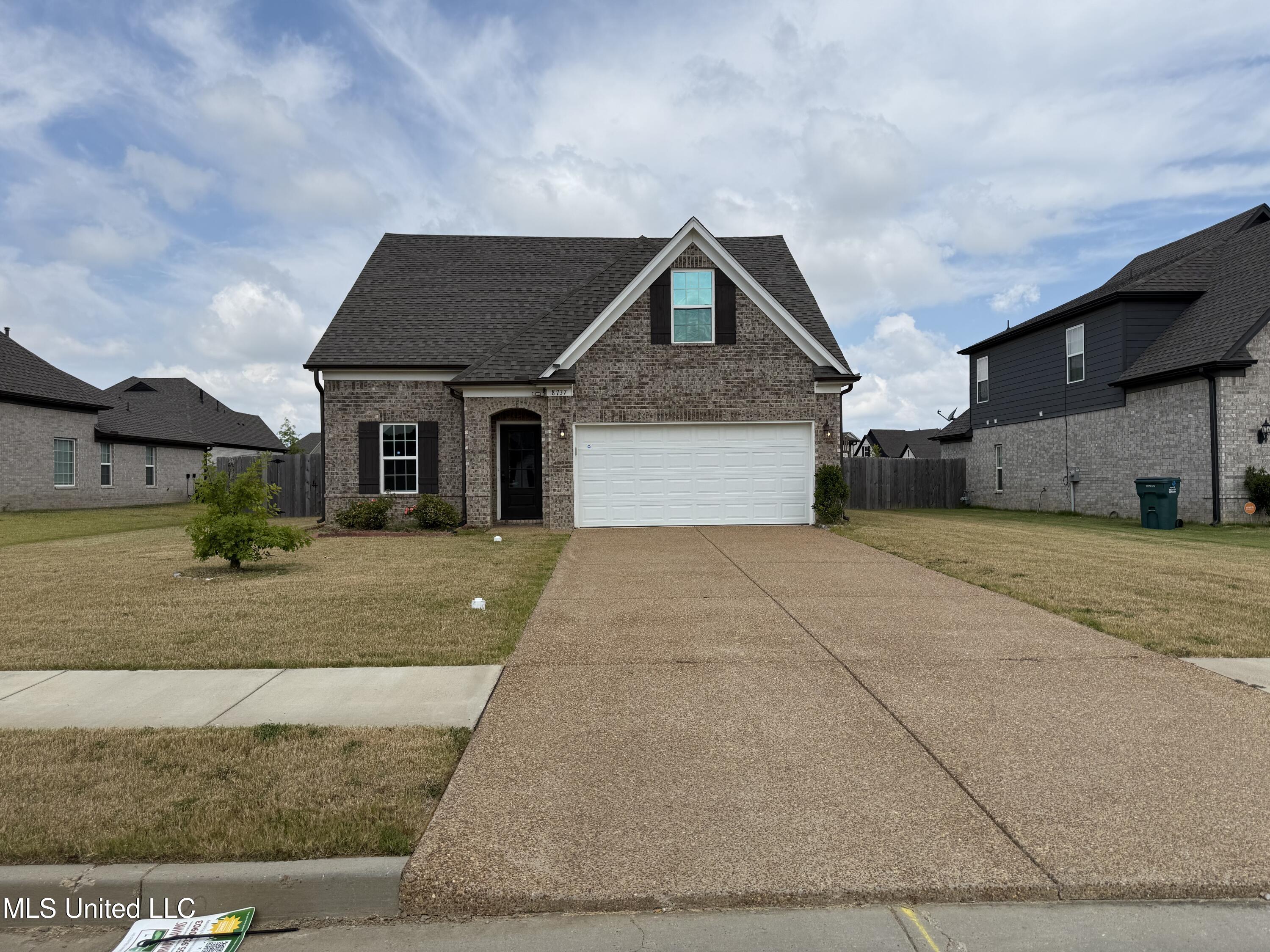 8737 Lois Lane Property Photo 1