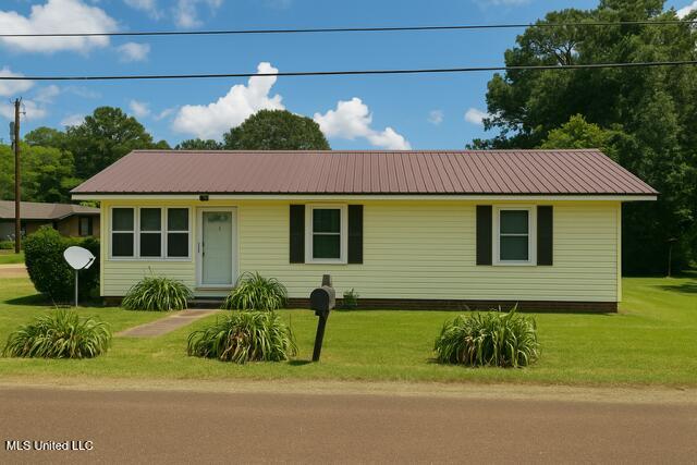 768 Becky Street Property Photo 1