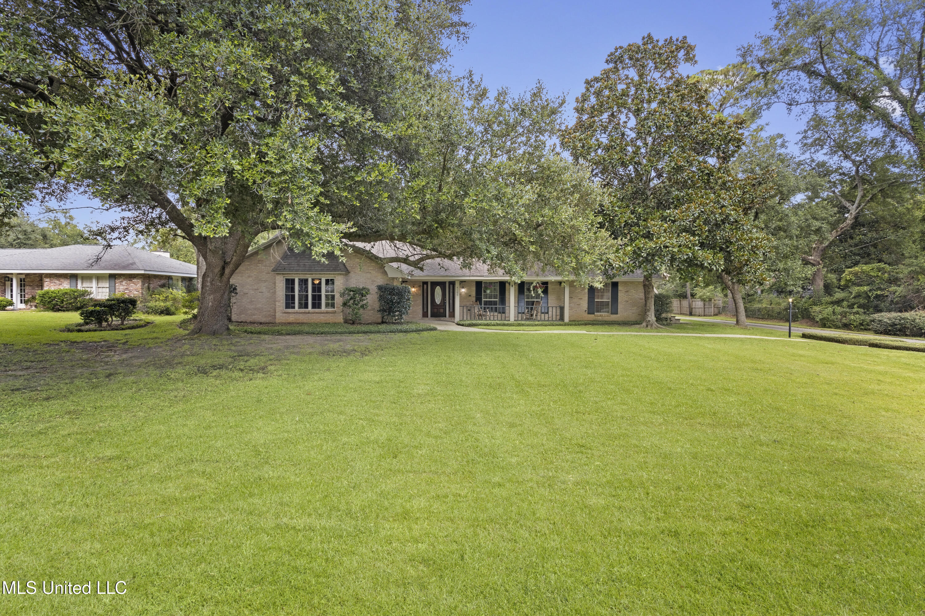 4106 Franklin Avenue Property Photo 2