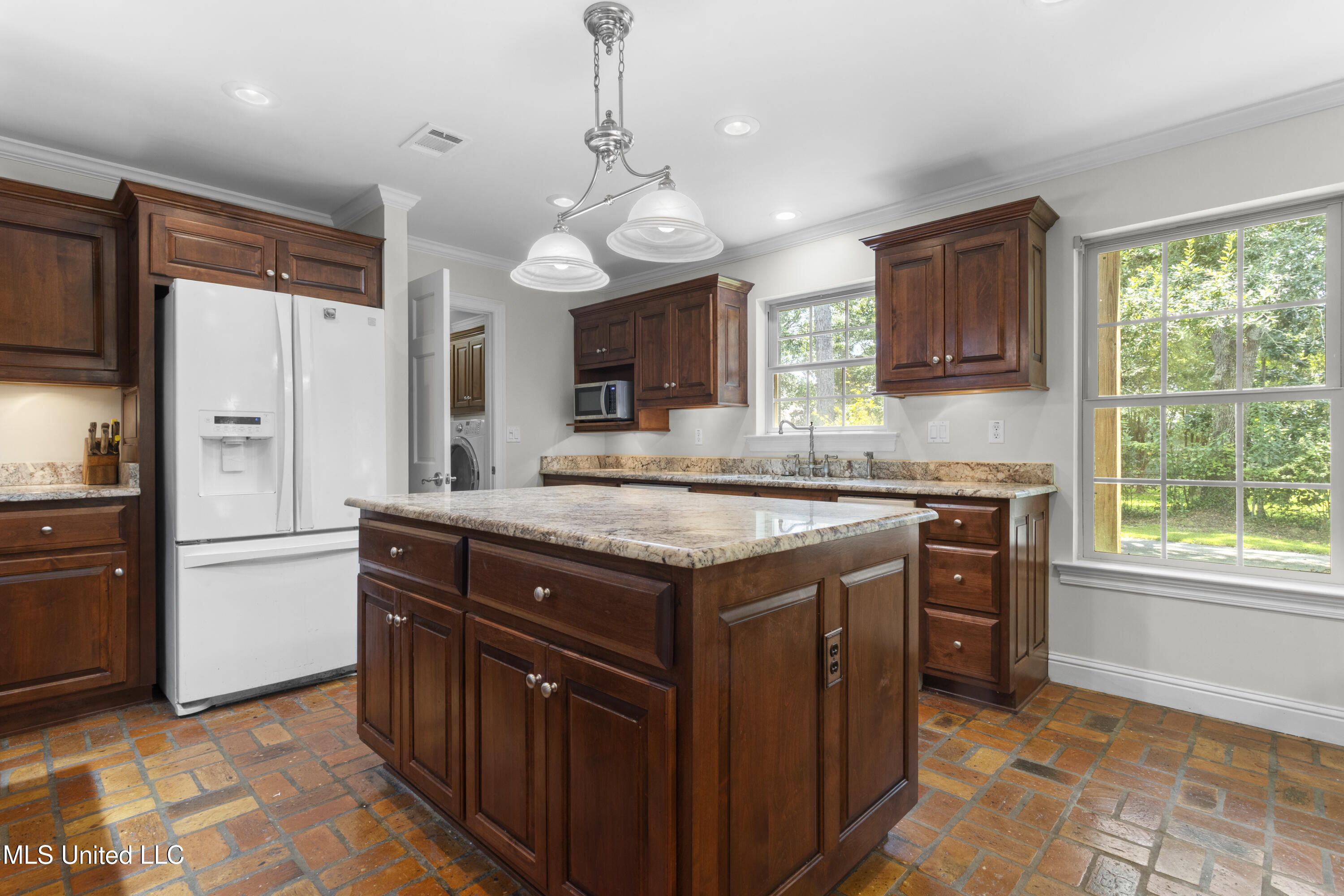4106 Franklin Avenue Property Photo 12