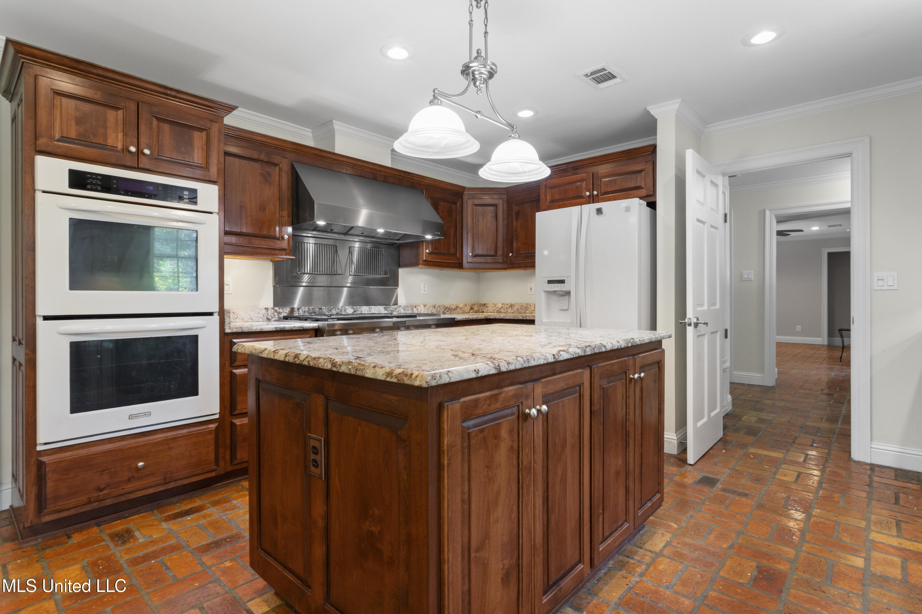 4106 Franklin Avenue Property Photo 13