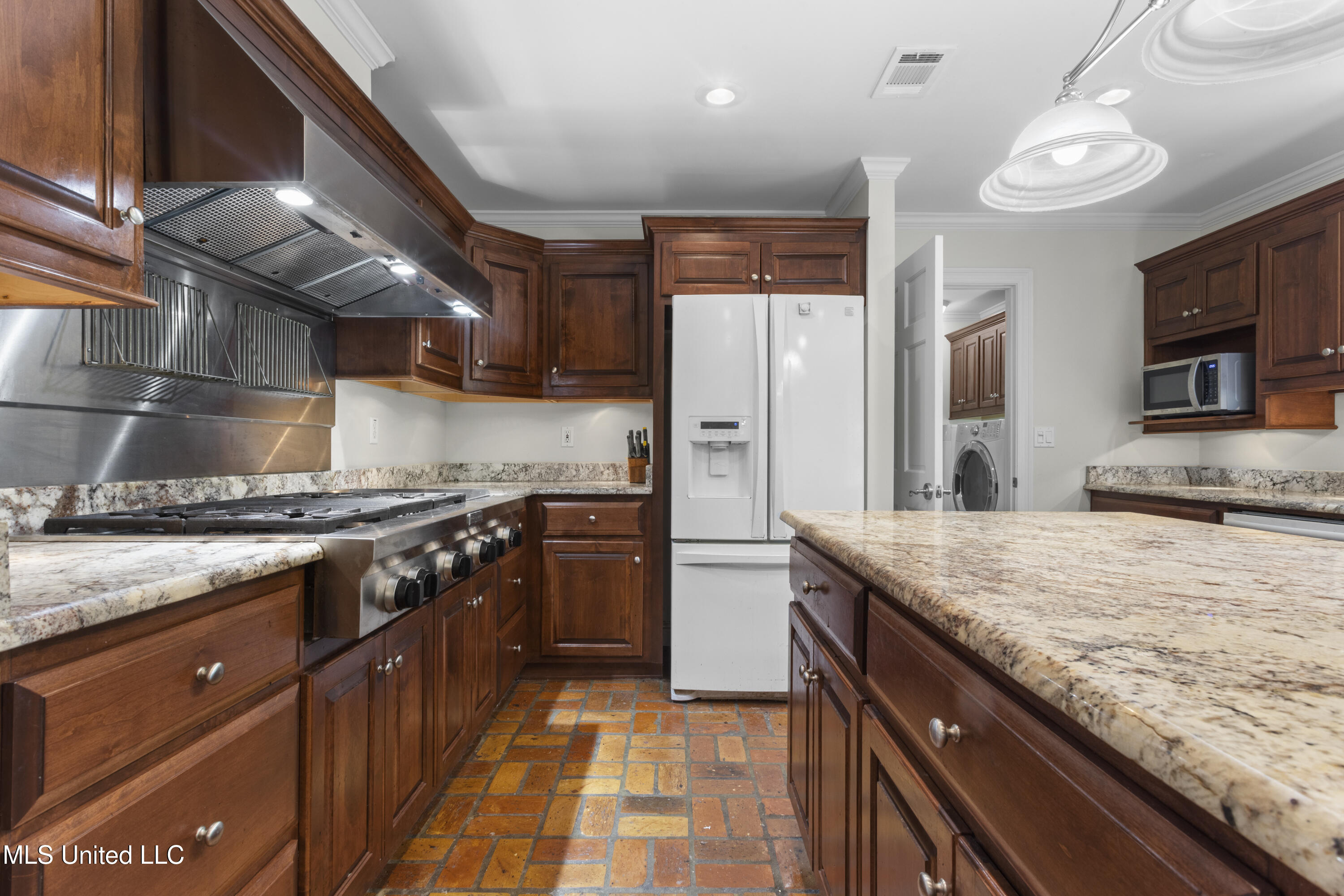 4106 Franklin Avenue Property Photo 14