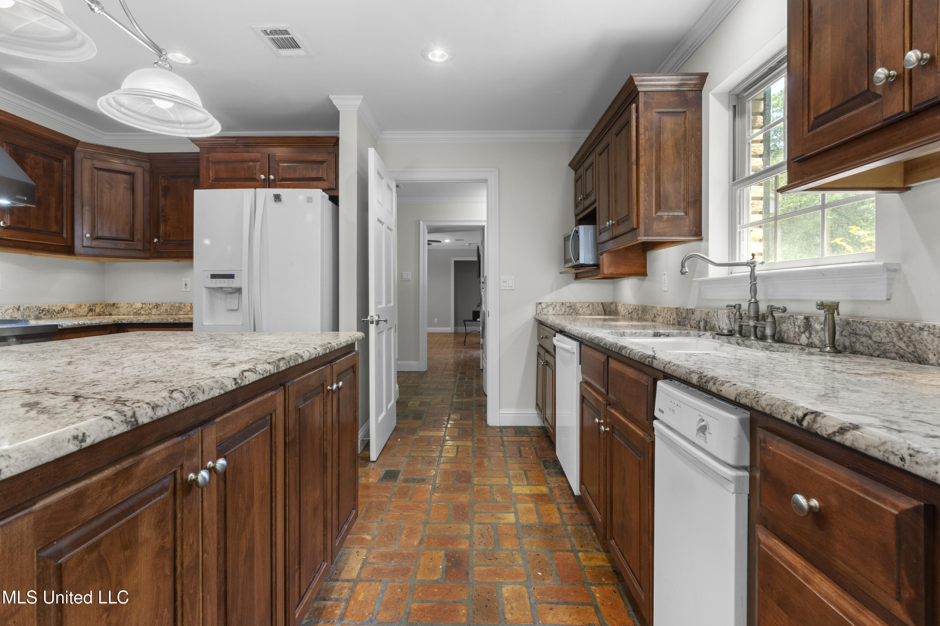4106 Franklin Avenue Property Photo 16