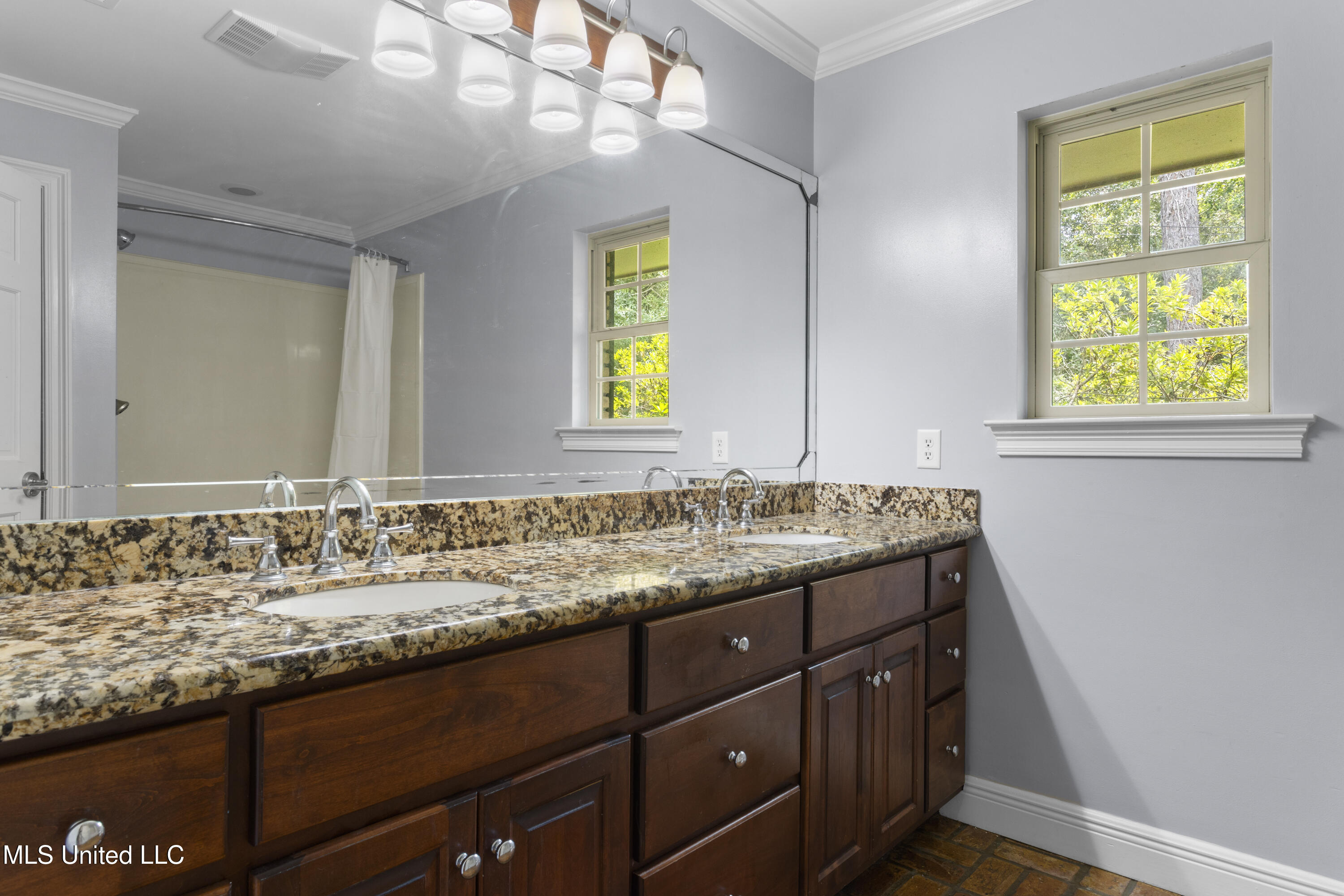 4106 Franklin Avenue Property Photo 67
