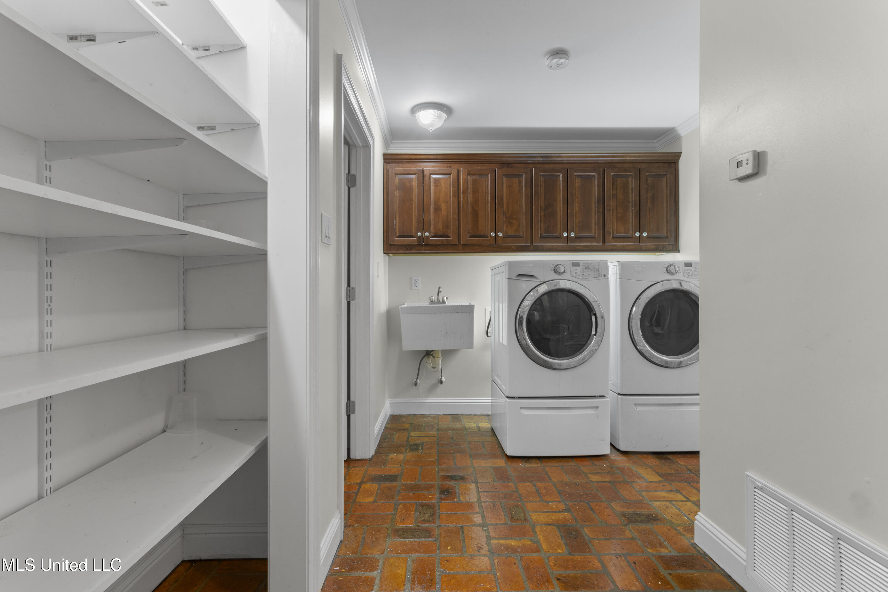 4106 Franklin Avenue Property Photo 68