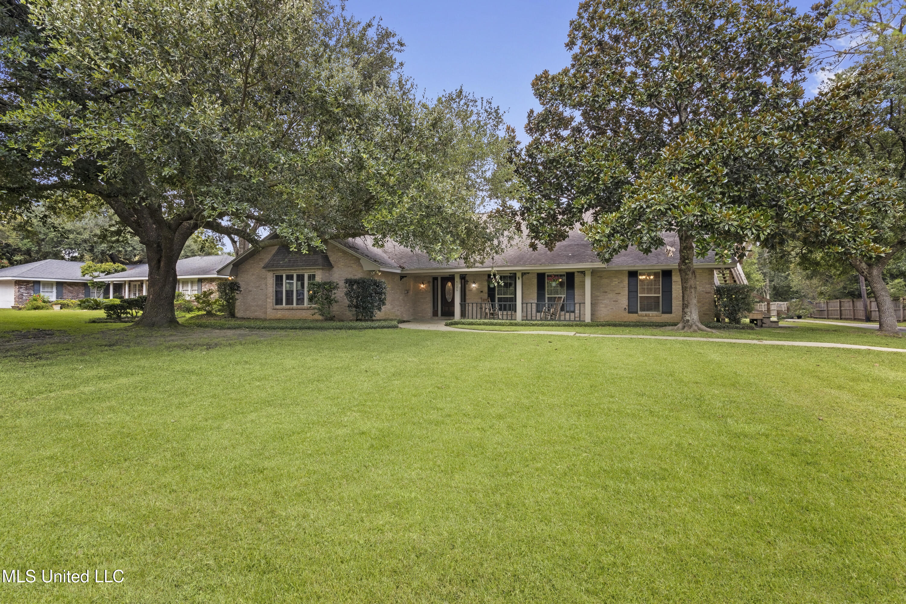4106 Franklin Avenue Property Photo 88