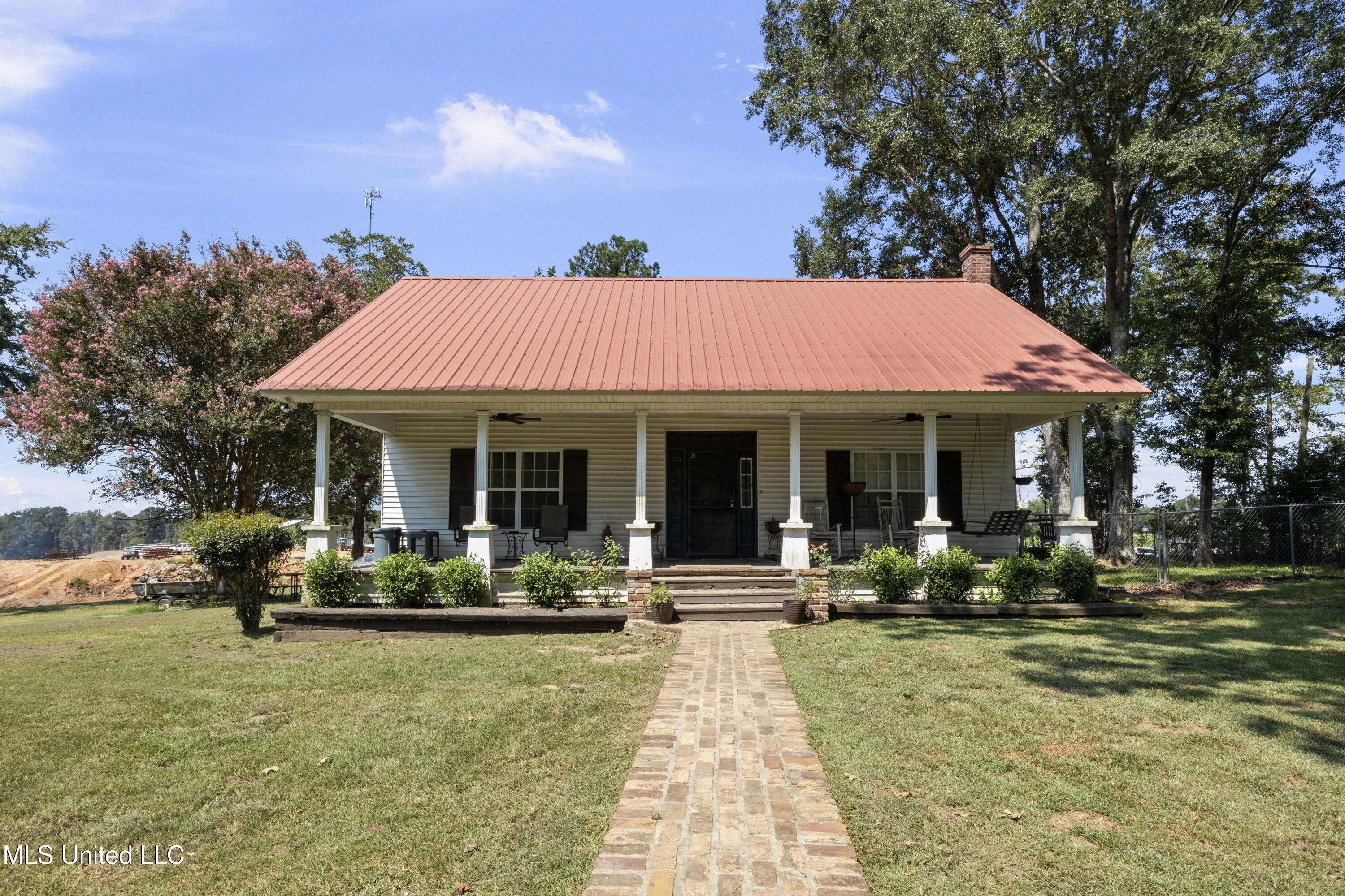 3200 Tower Road Property Photo 1