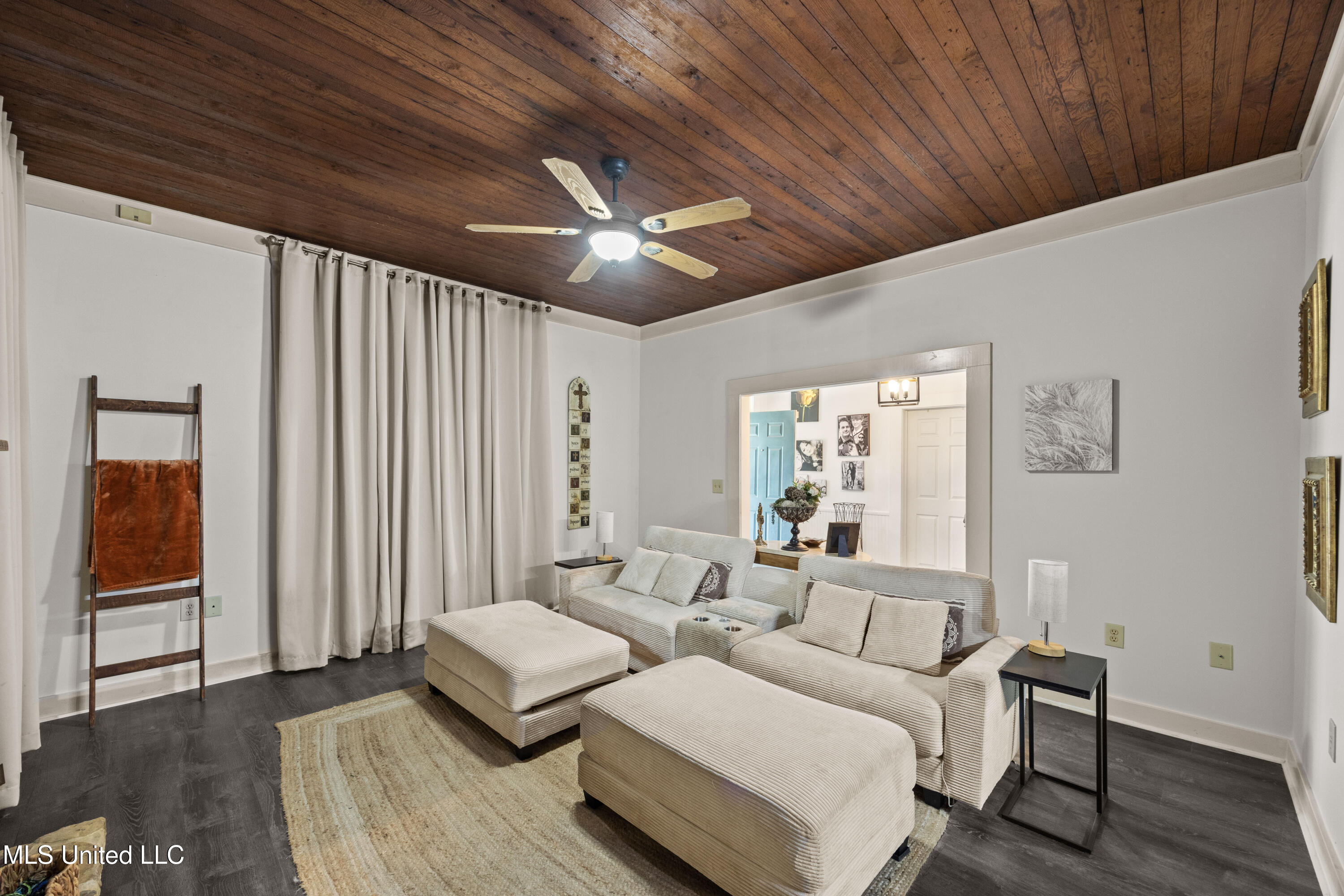 3200 Tower Road Property Photo 14