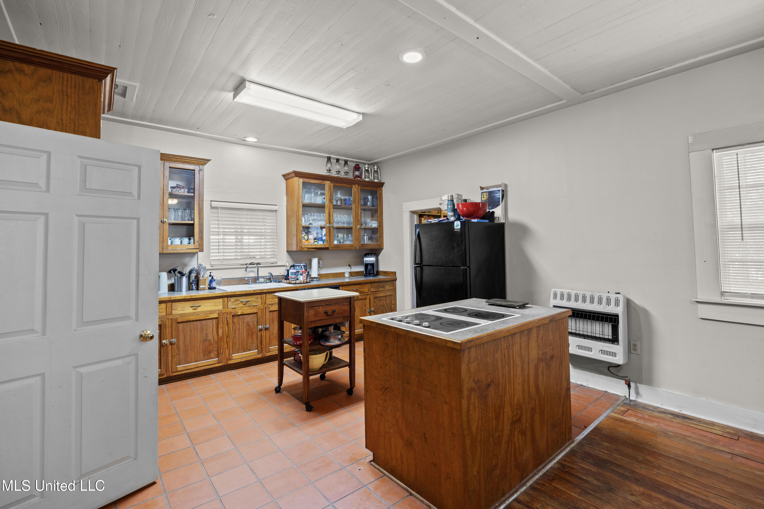 3200 Tower Road Property Photo 23