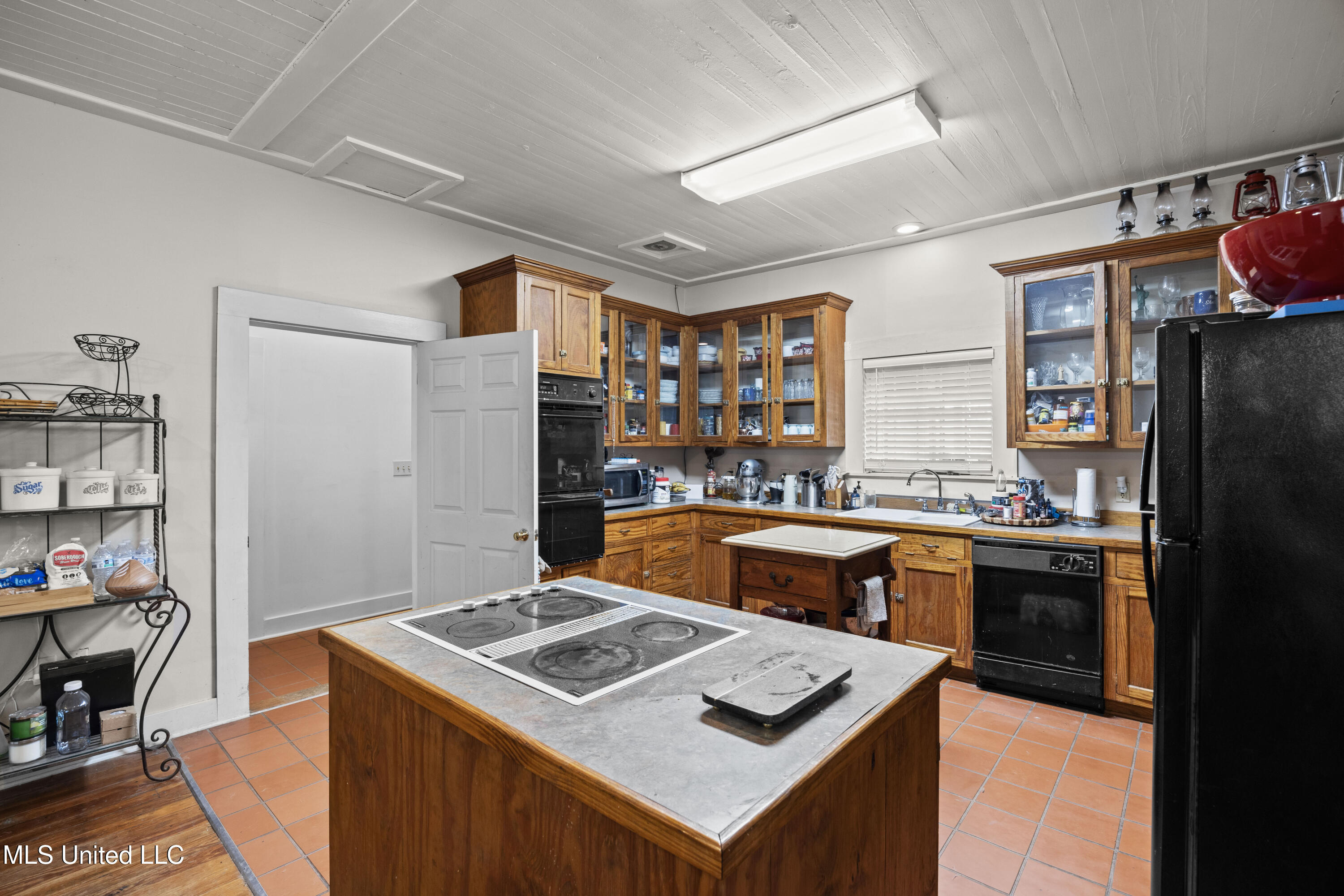 3200 Tower Road Property Photo 24