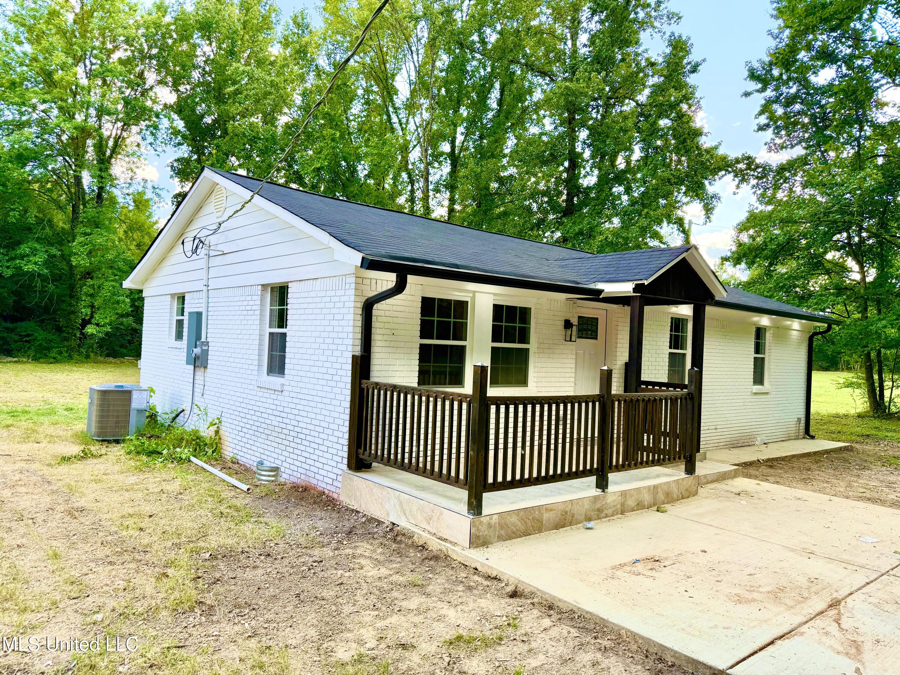 14679 Burton Road Property Photo 1