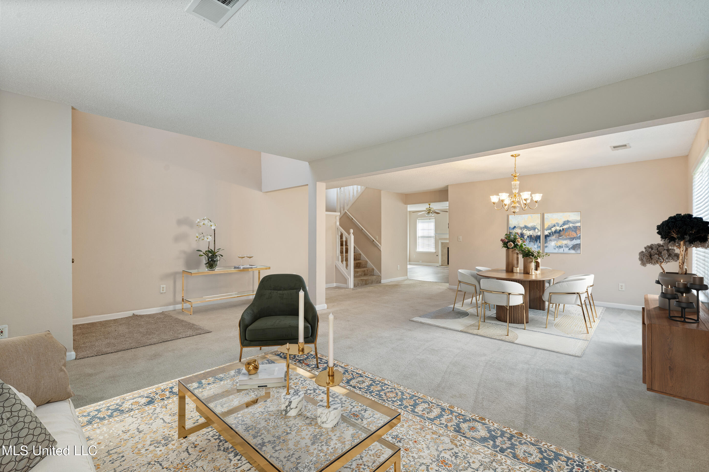 7338 Hunters Horn Drive Property Photo 5