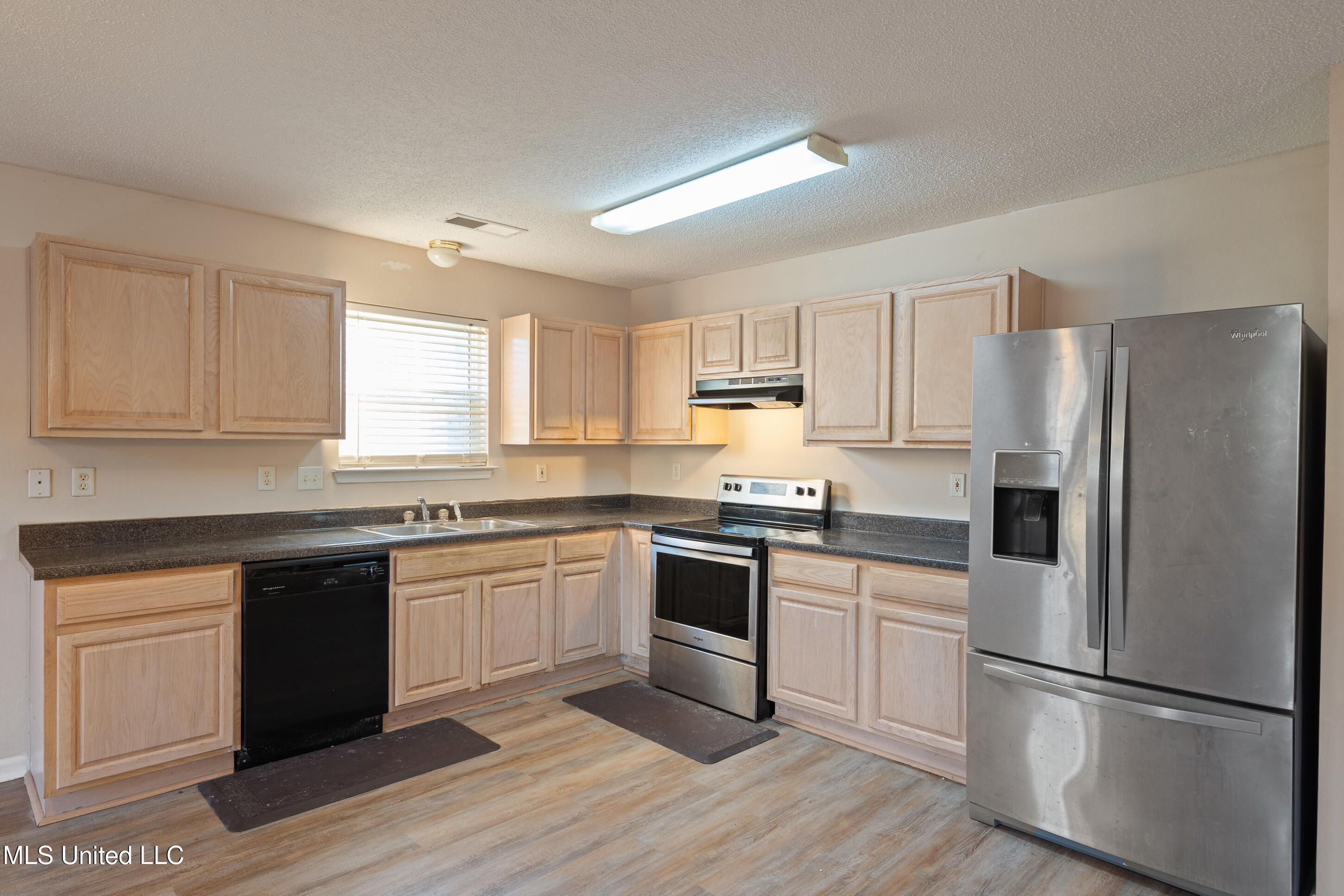 7338 Hunters Horn Drive Property Photo 7