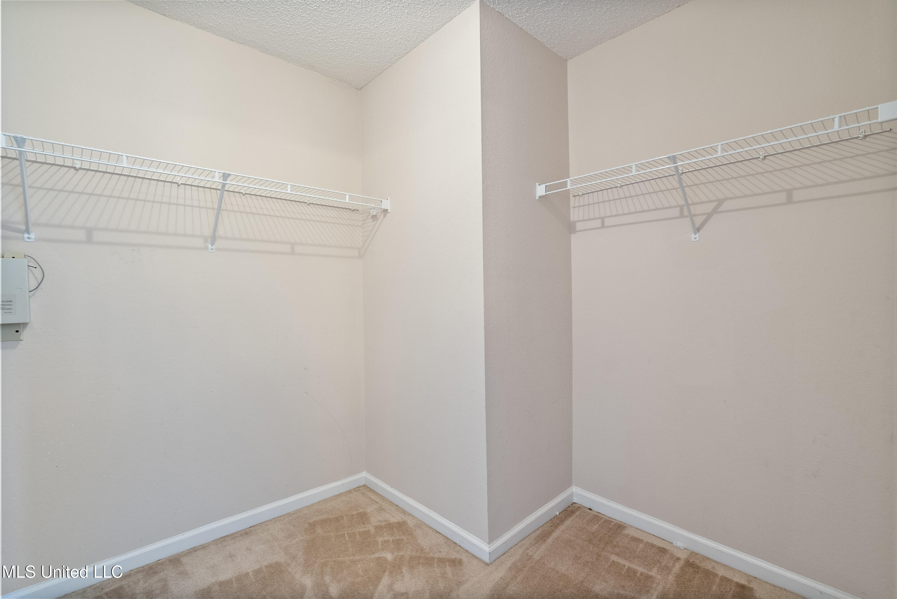 7338 Hunters Horn Drive Property Photo 27