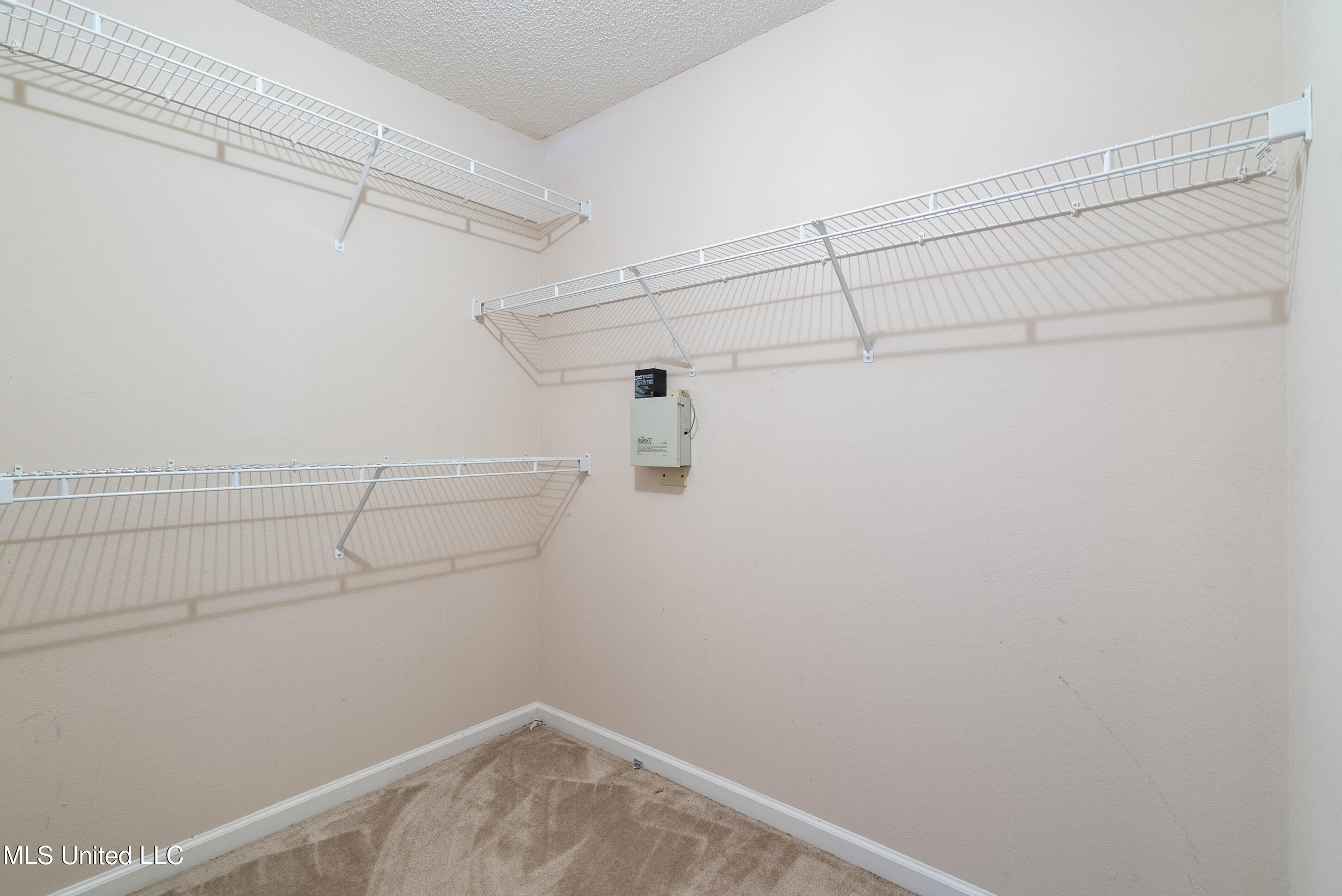 7338 Hunters Horn Drive Property Photo 28