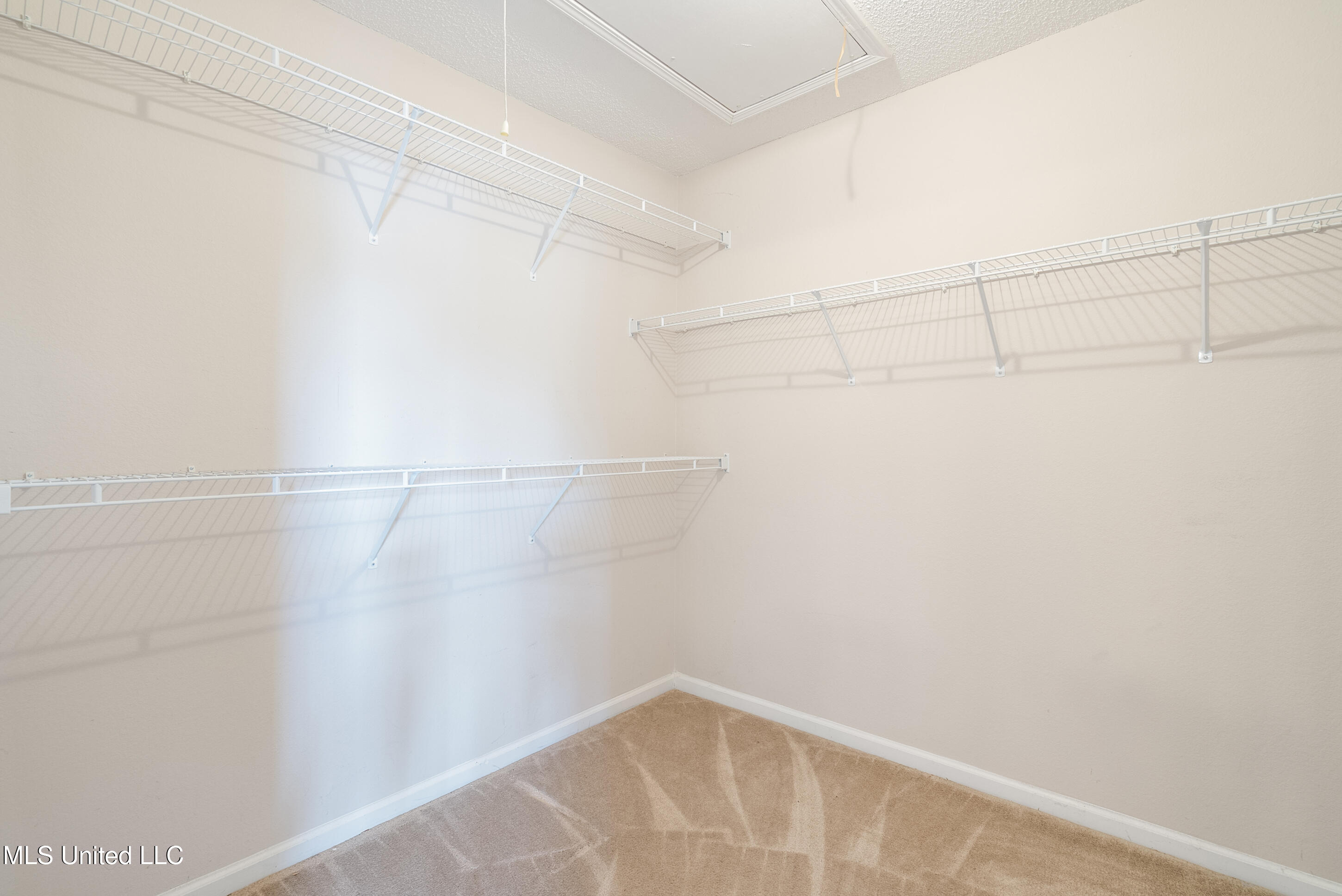 7338 Hunters Horn Drive Property Photo 29