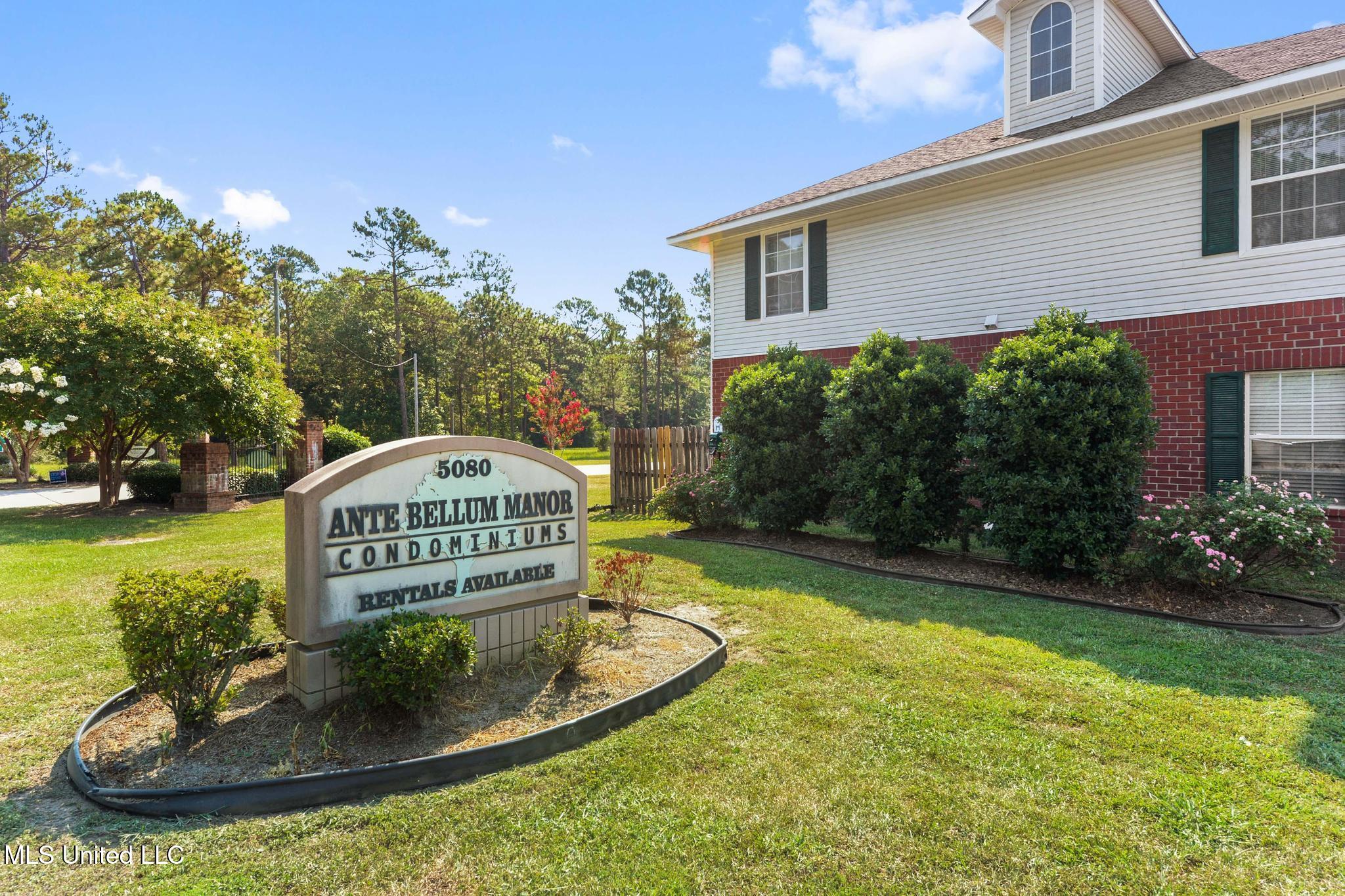 5080 Gautier Vancleave Road Property Photo 1