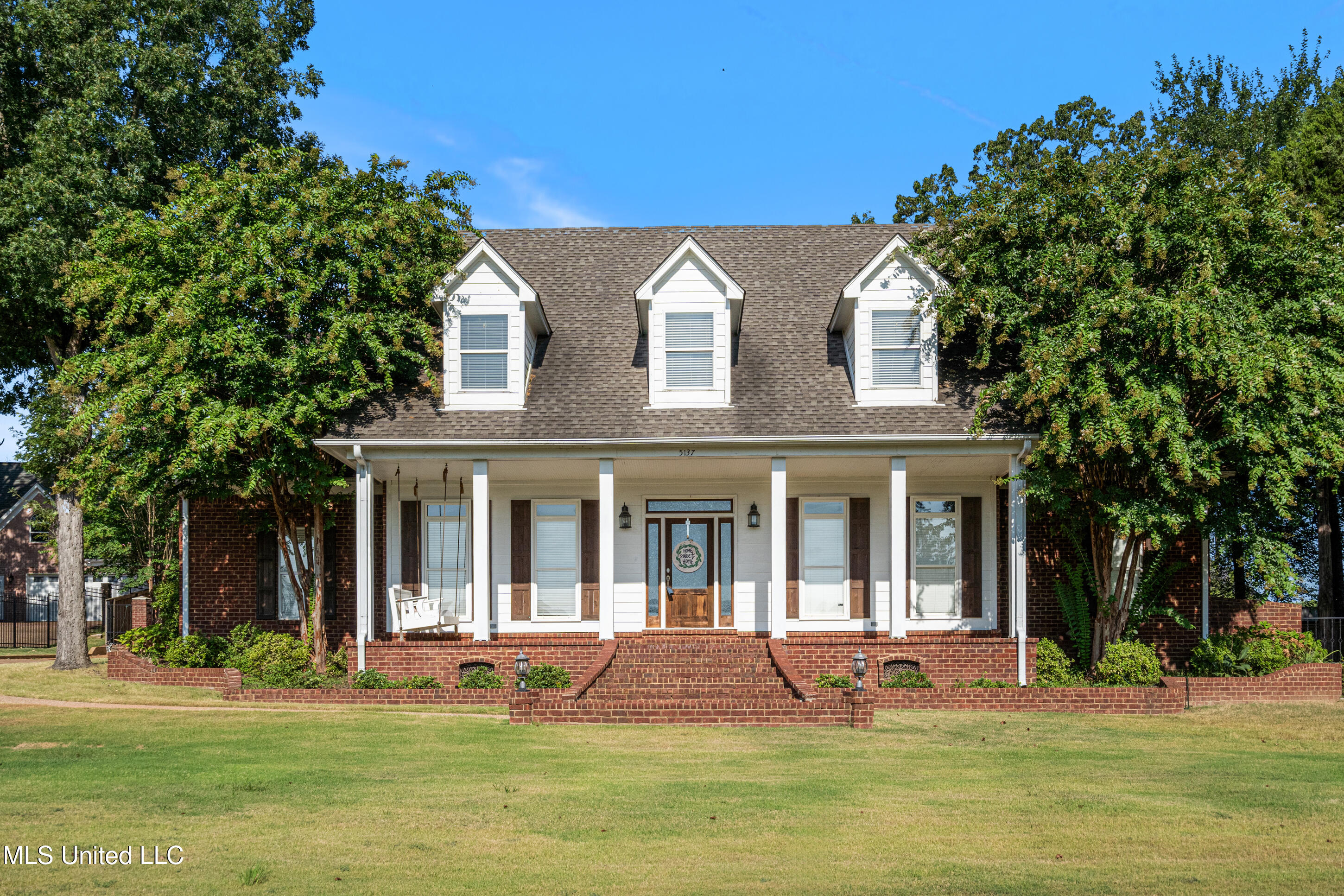 5137 Meadow Pointe Drive Property Photo 1