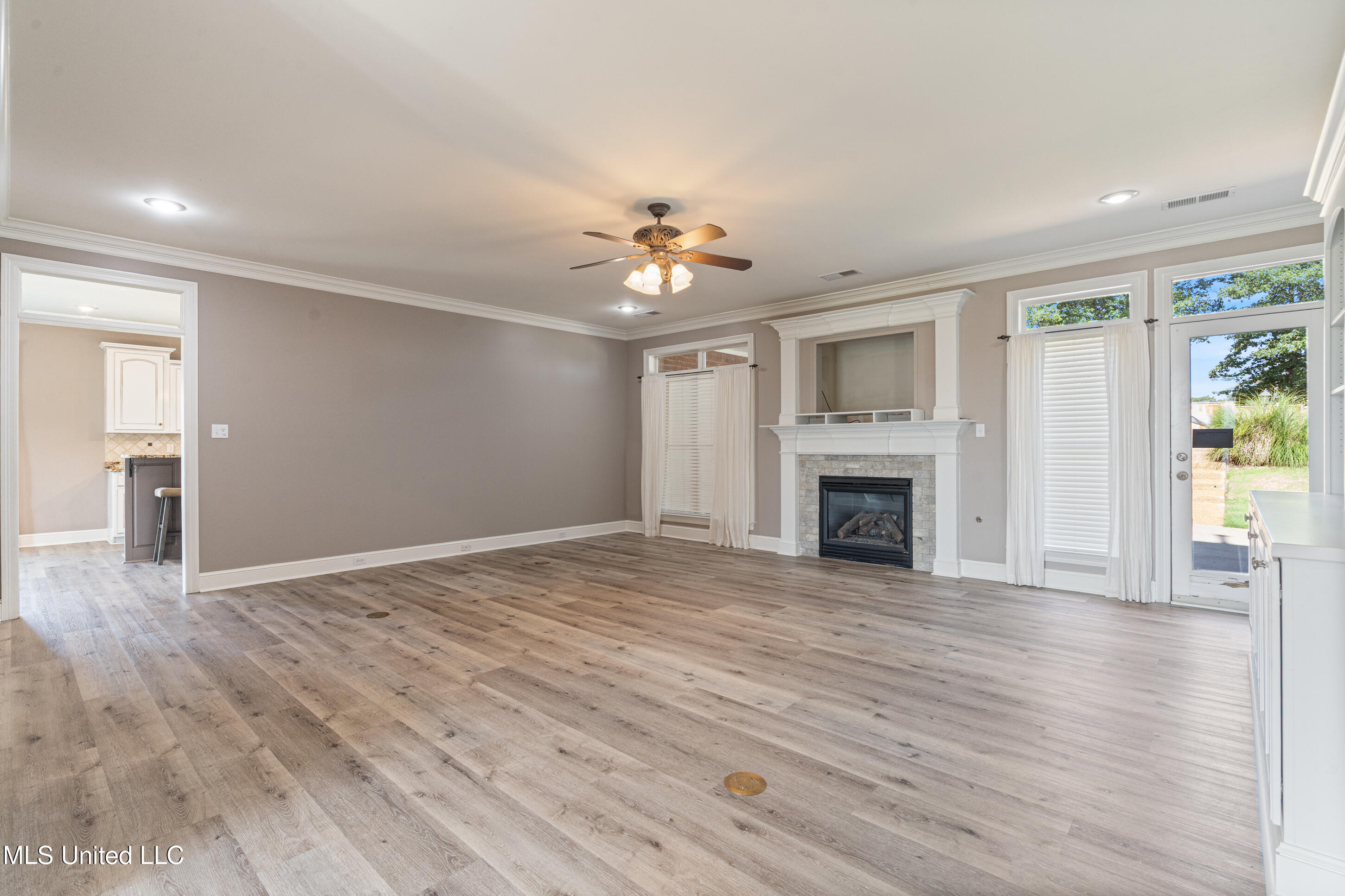 5137 Meadow Pointe Drive Property Photo 13