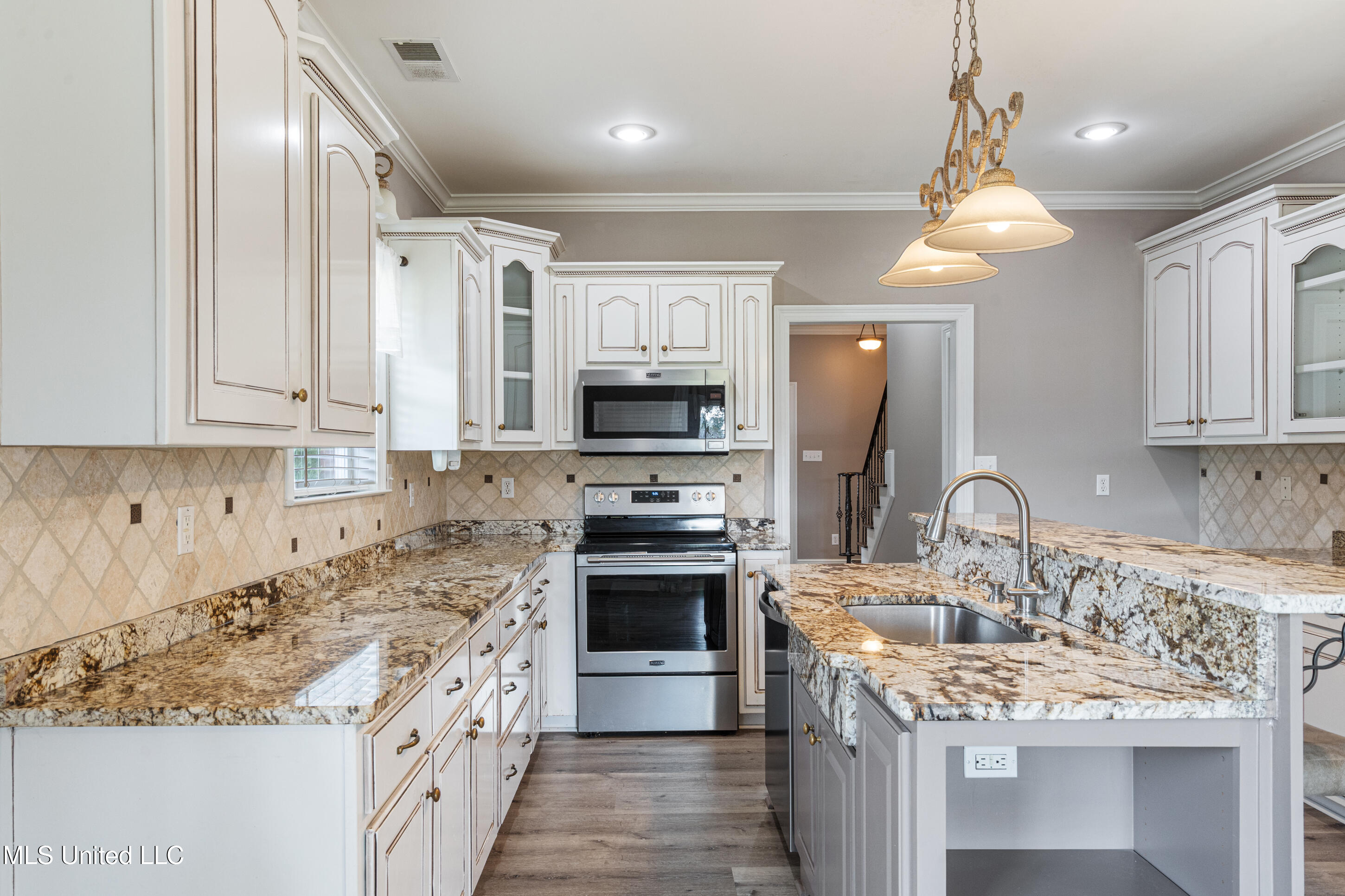 5137 Meadow Pointe Drive Property Photo 18