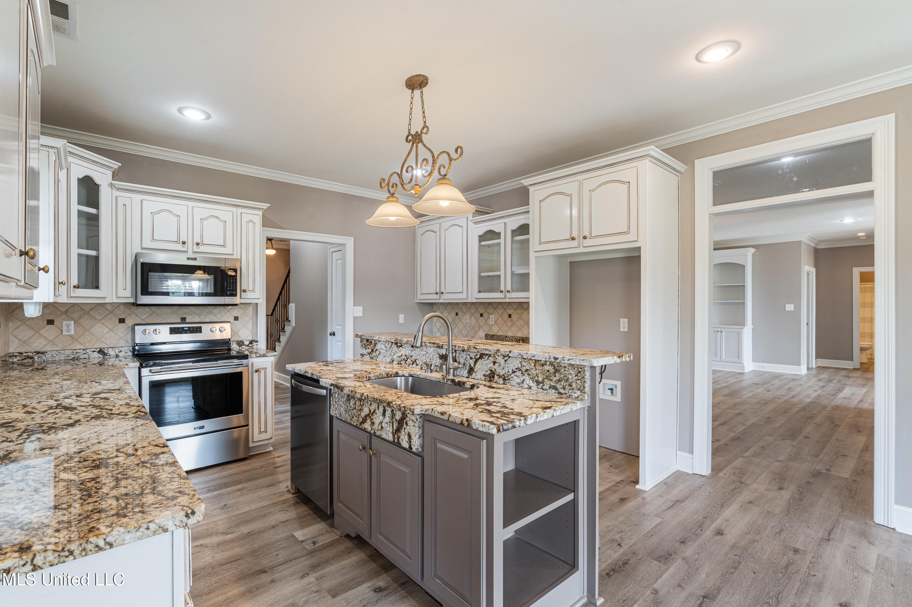 5137 Meadow Pointe Drive Property Photo 19